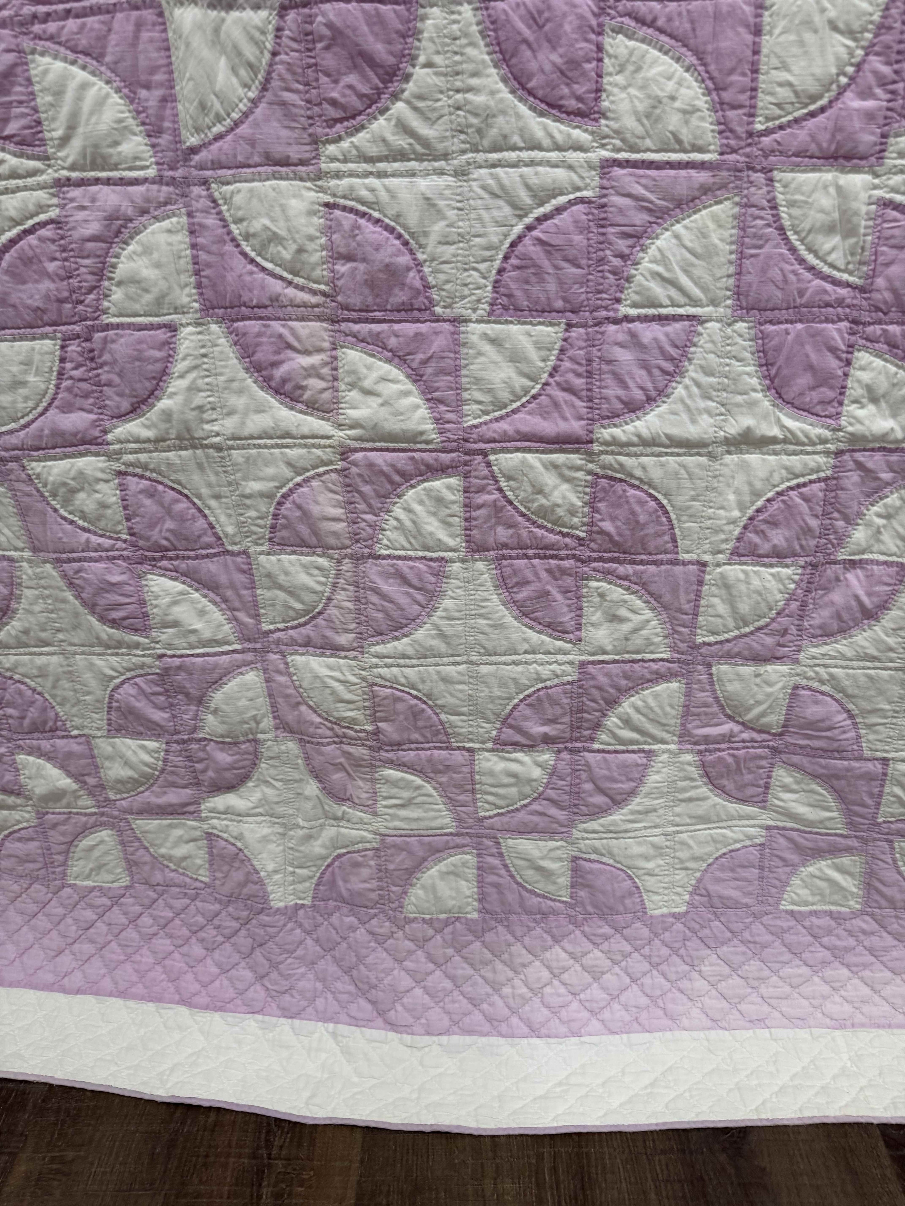Vintage Quilt Drunkard's Path
