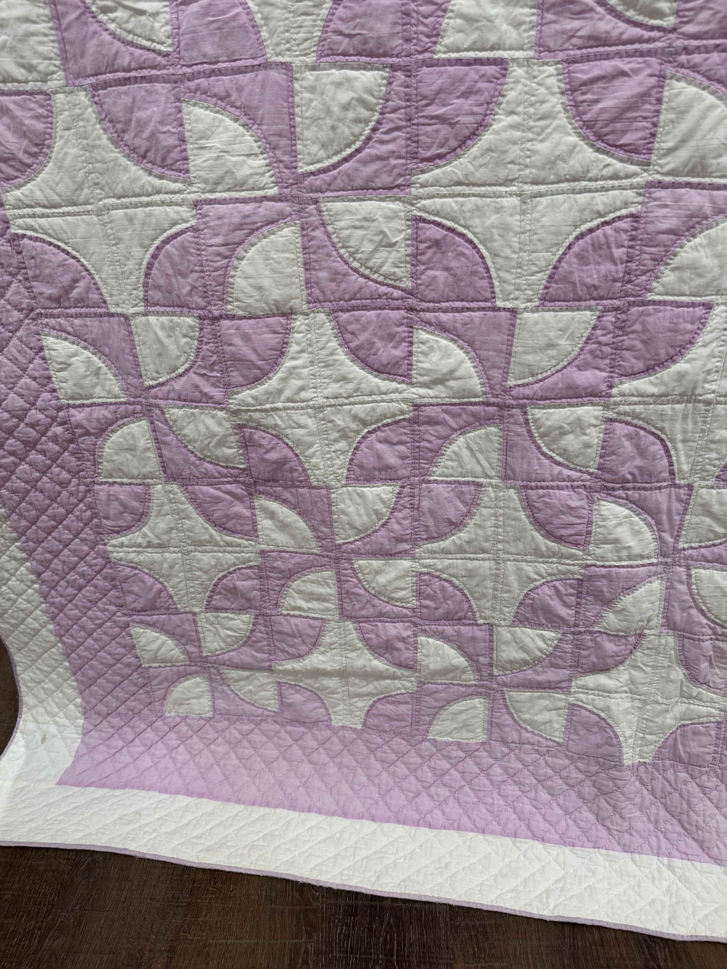 Vintage Quilt Drunkard's Path