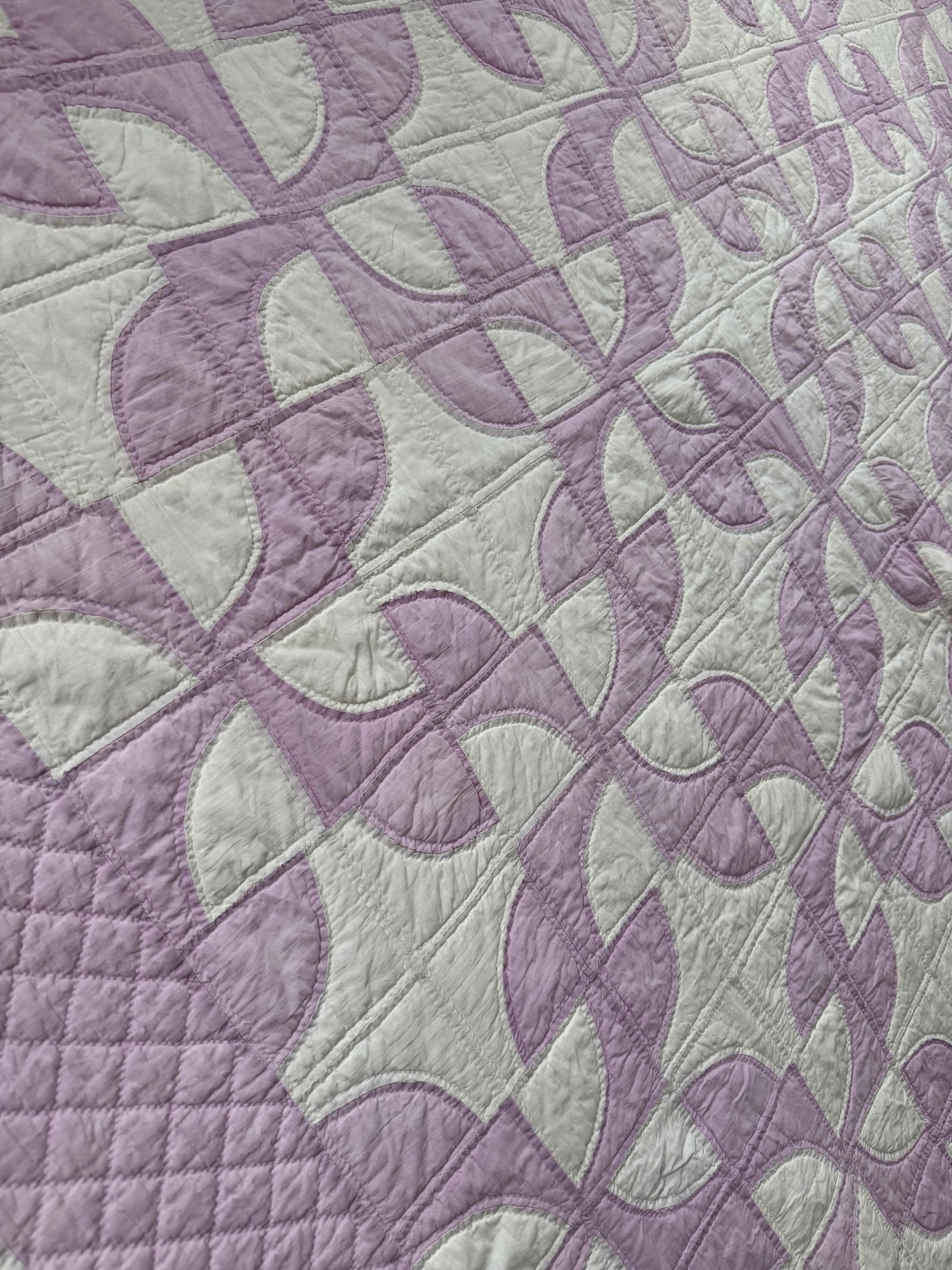 Vintage Quilt Drunkard's Path