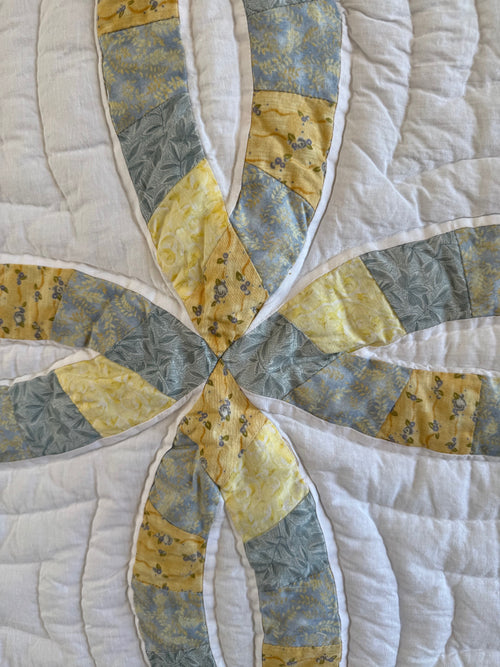 Vintage Double Wedding Ring Crib Quilt