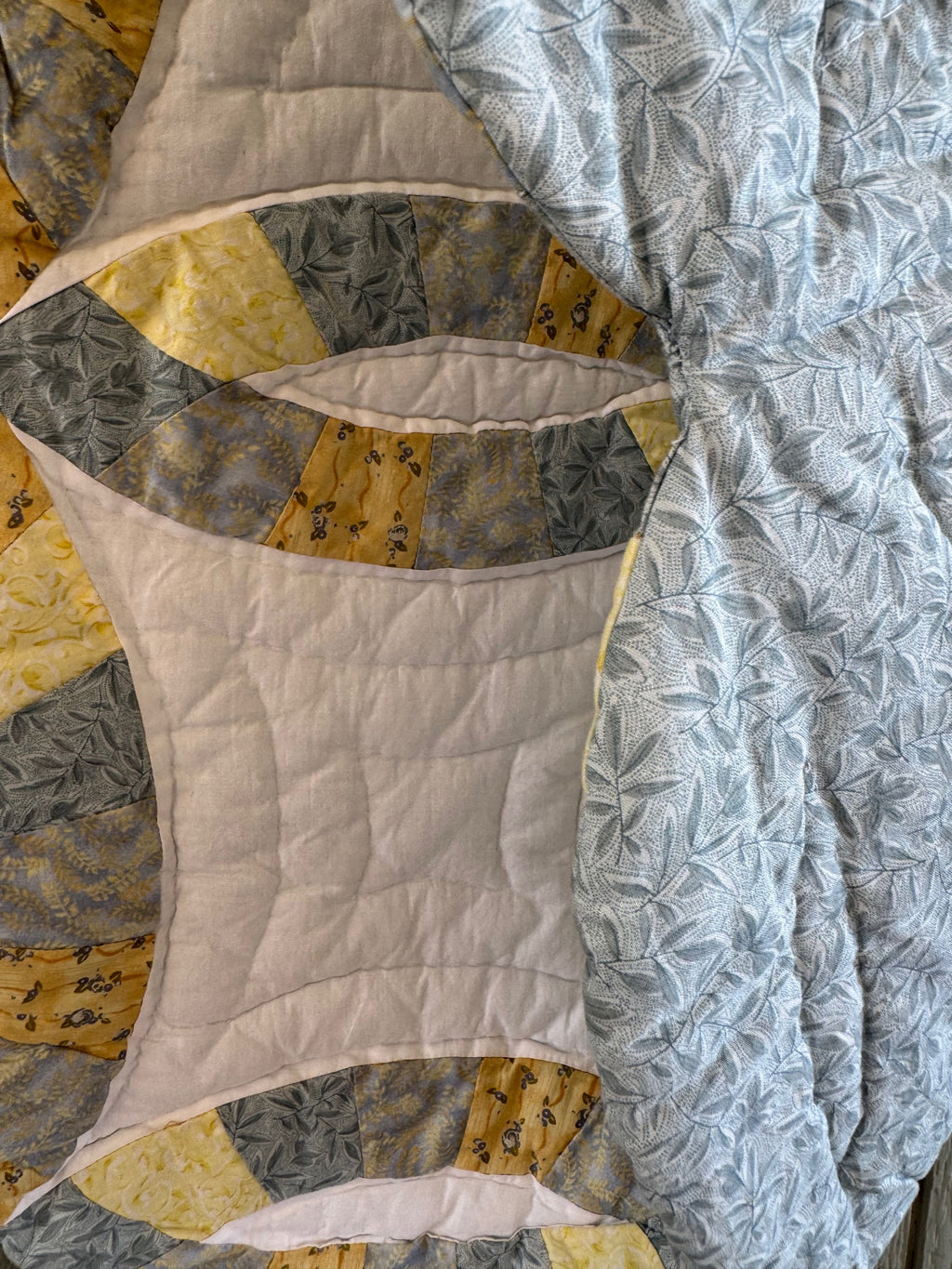 Vintage Double Wedding Ring Crib Quilt