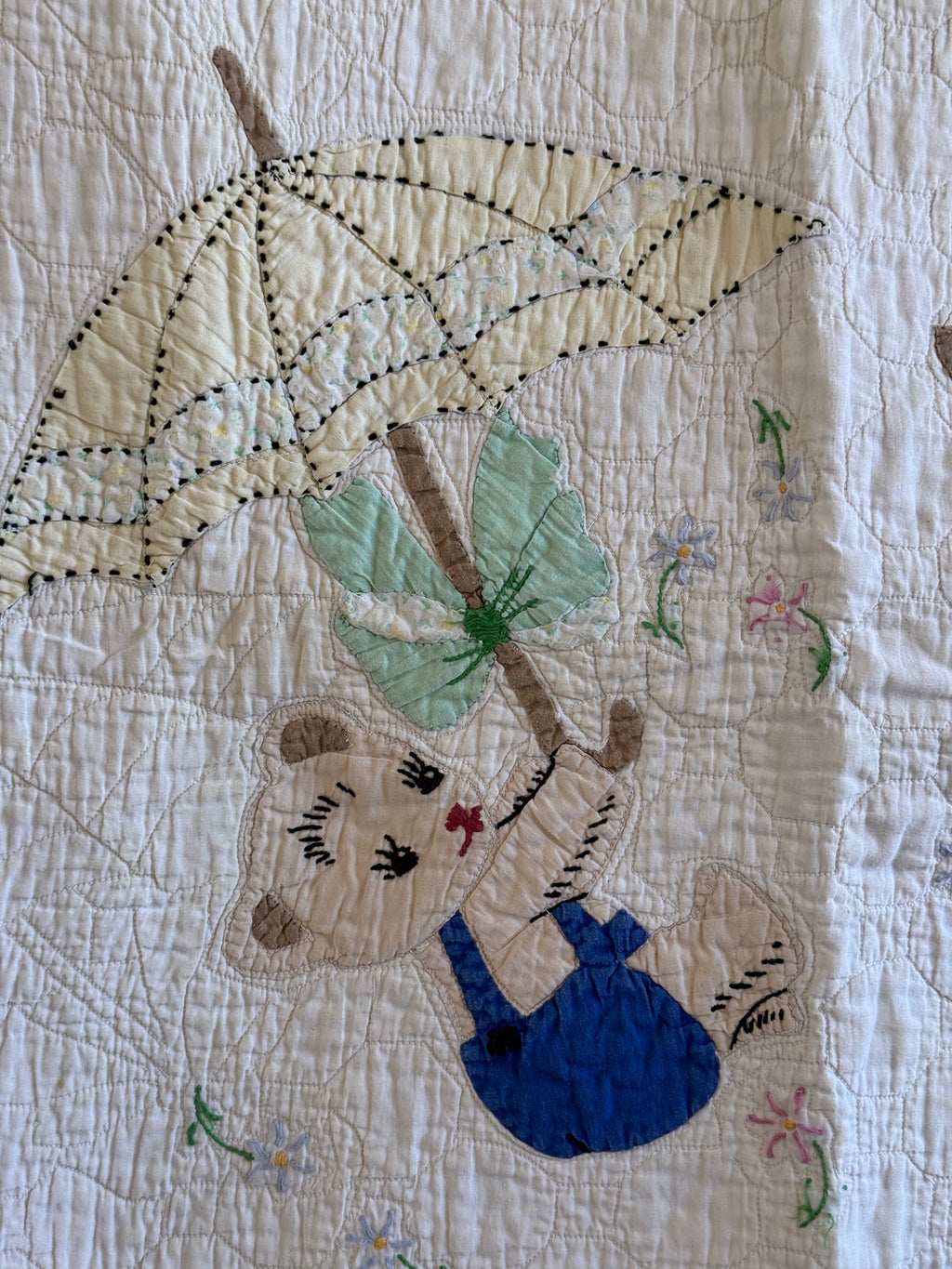 Vintage Embroidered Teddy Bear Baby Quilt