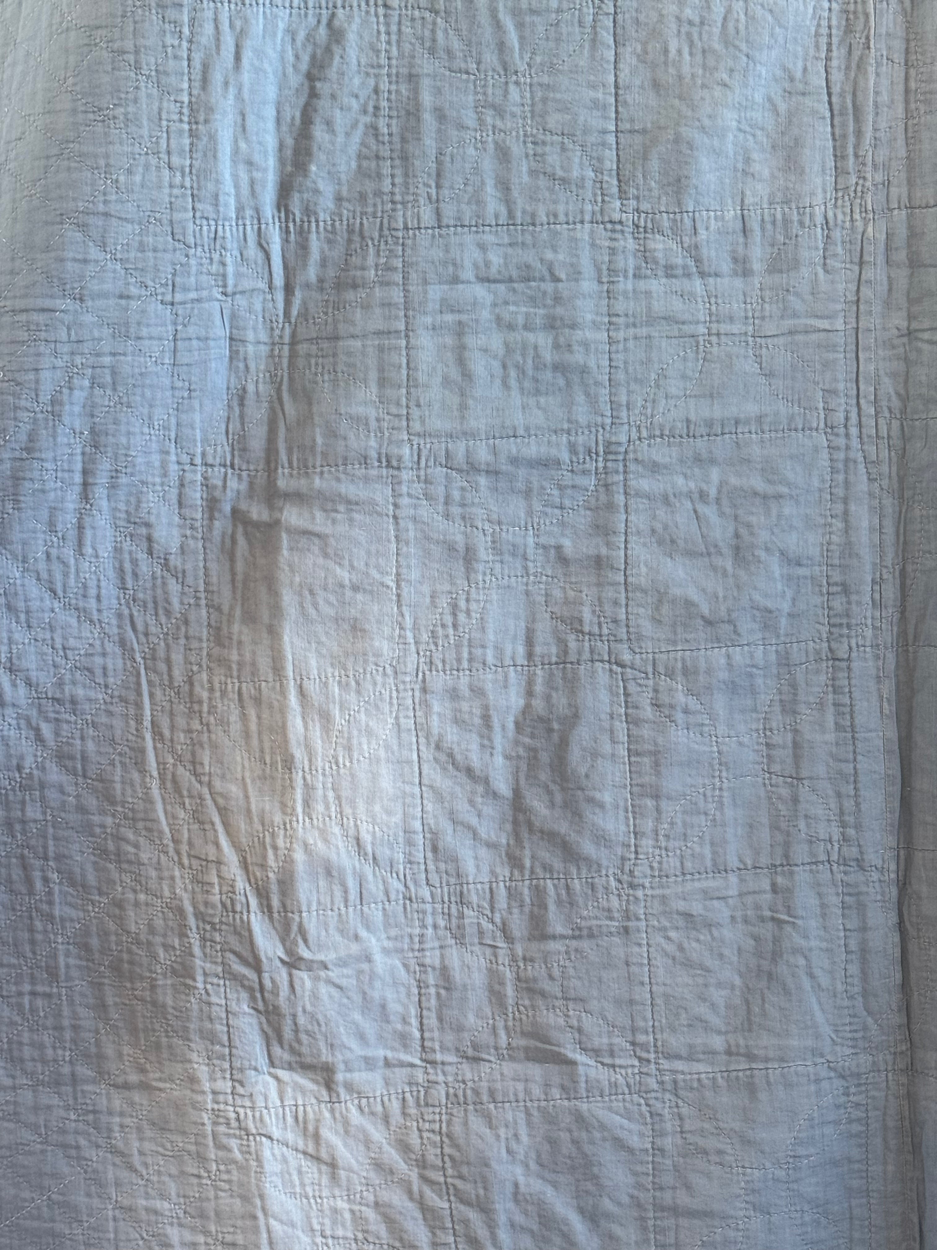 Vintage Peach Bouquet Embroidered Quilt