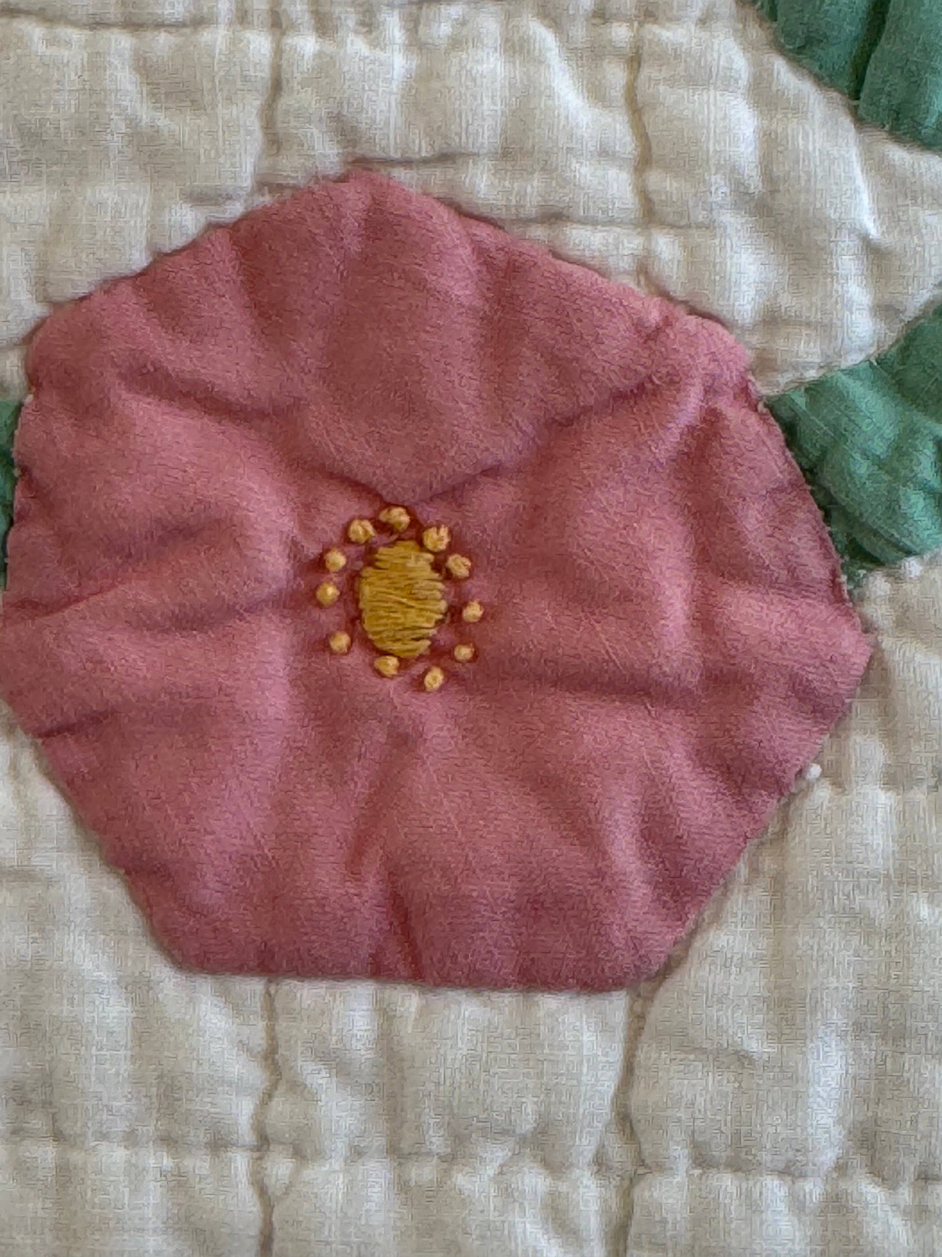 Vintage Sweet Pink Rose Applique Quilt