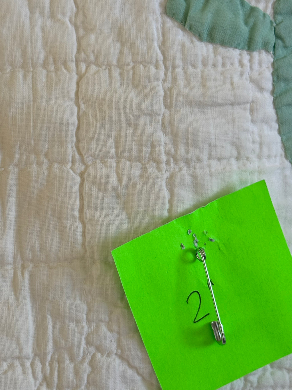 Vintage Sweet Pink Rose Applique Quilt