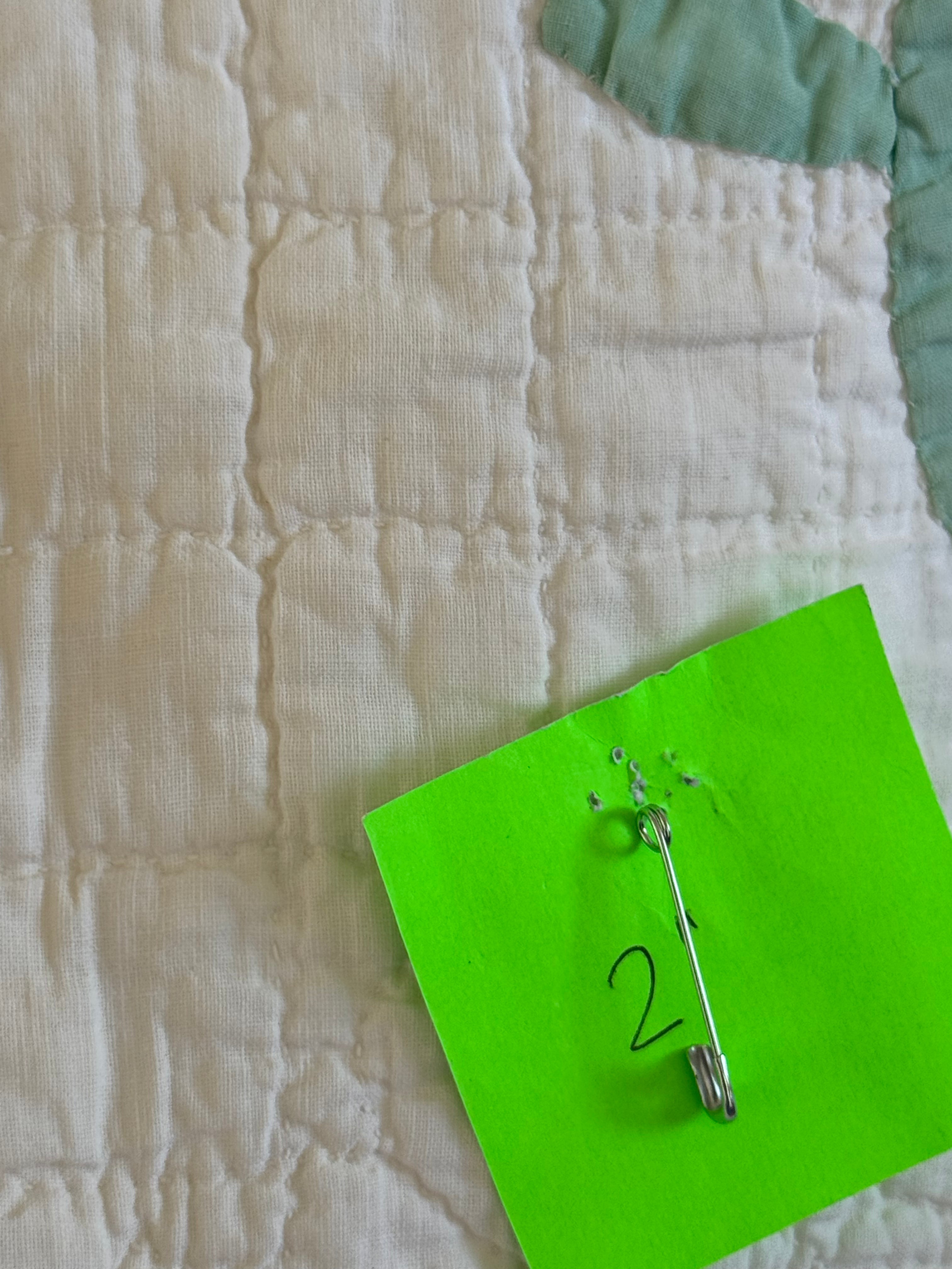 Vintage Sweet Pink Rose Applique Quilt