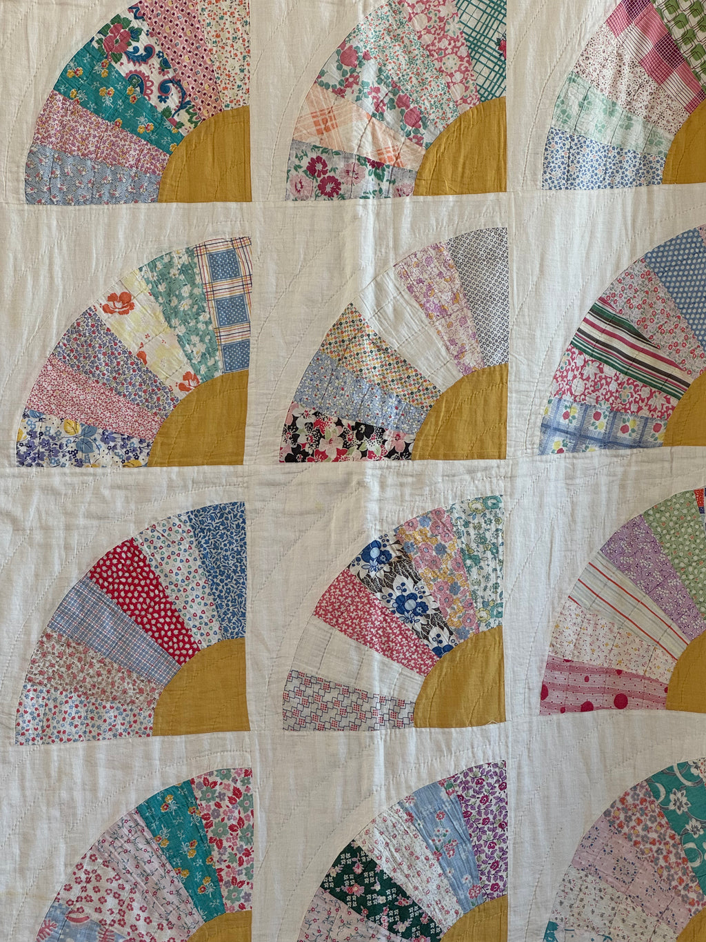 Vintage Bold Blue Fan Quilt