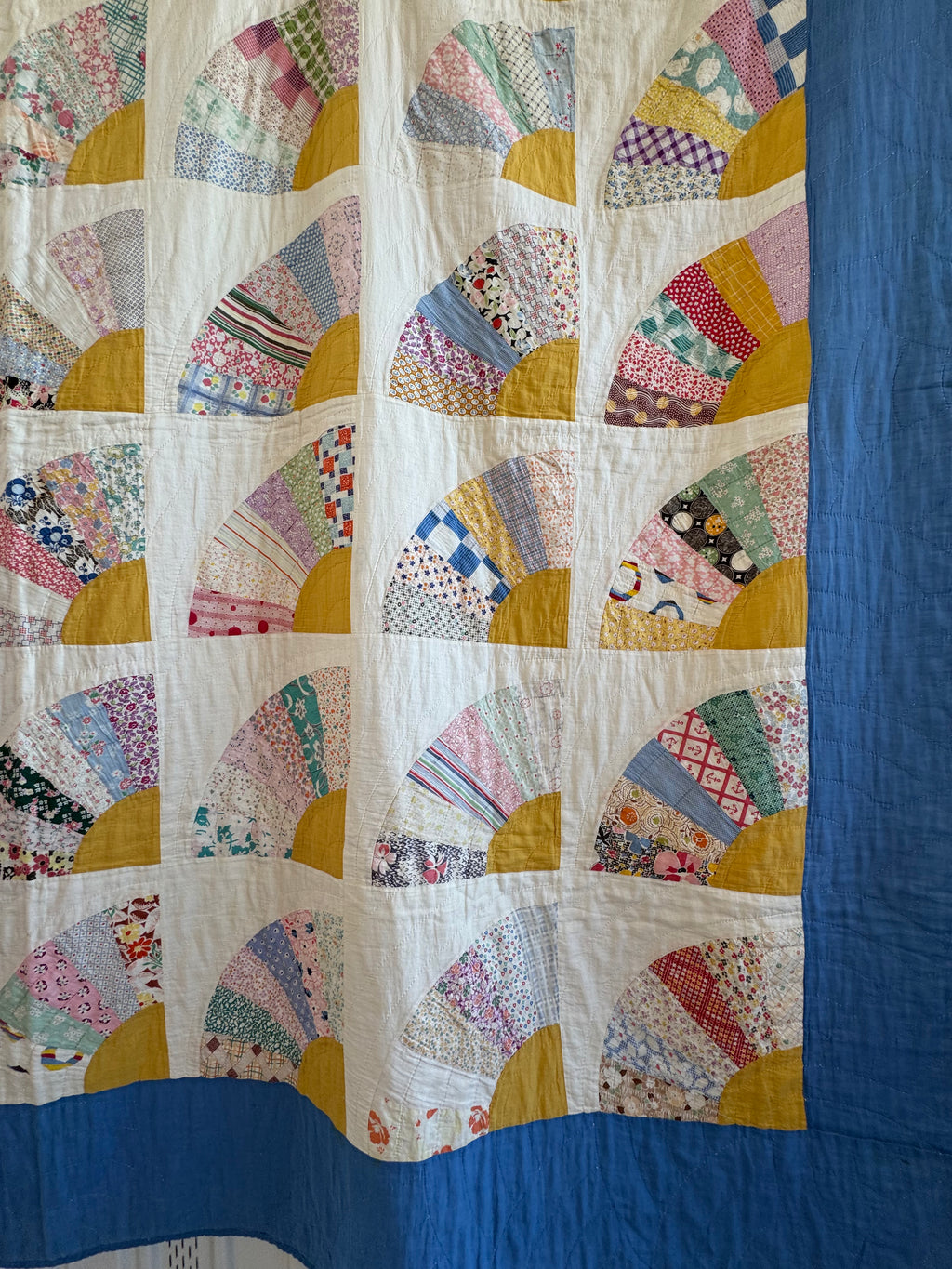 Vintage Bold Blue Fan Quilt