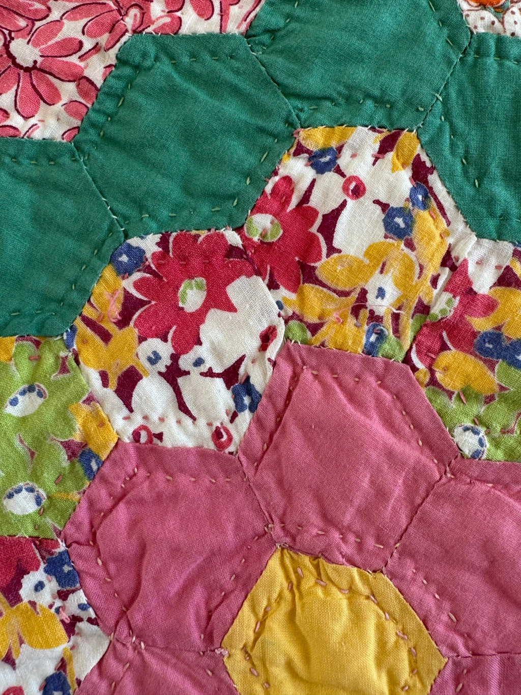 Vintage Nostalgic Grandma's Flower Garden Quilt