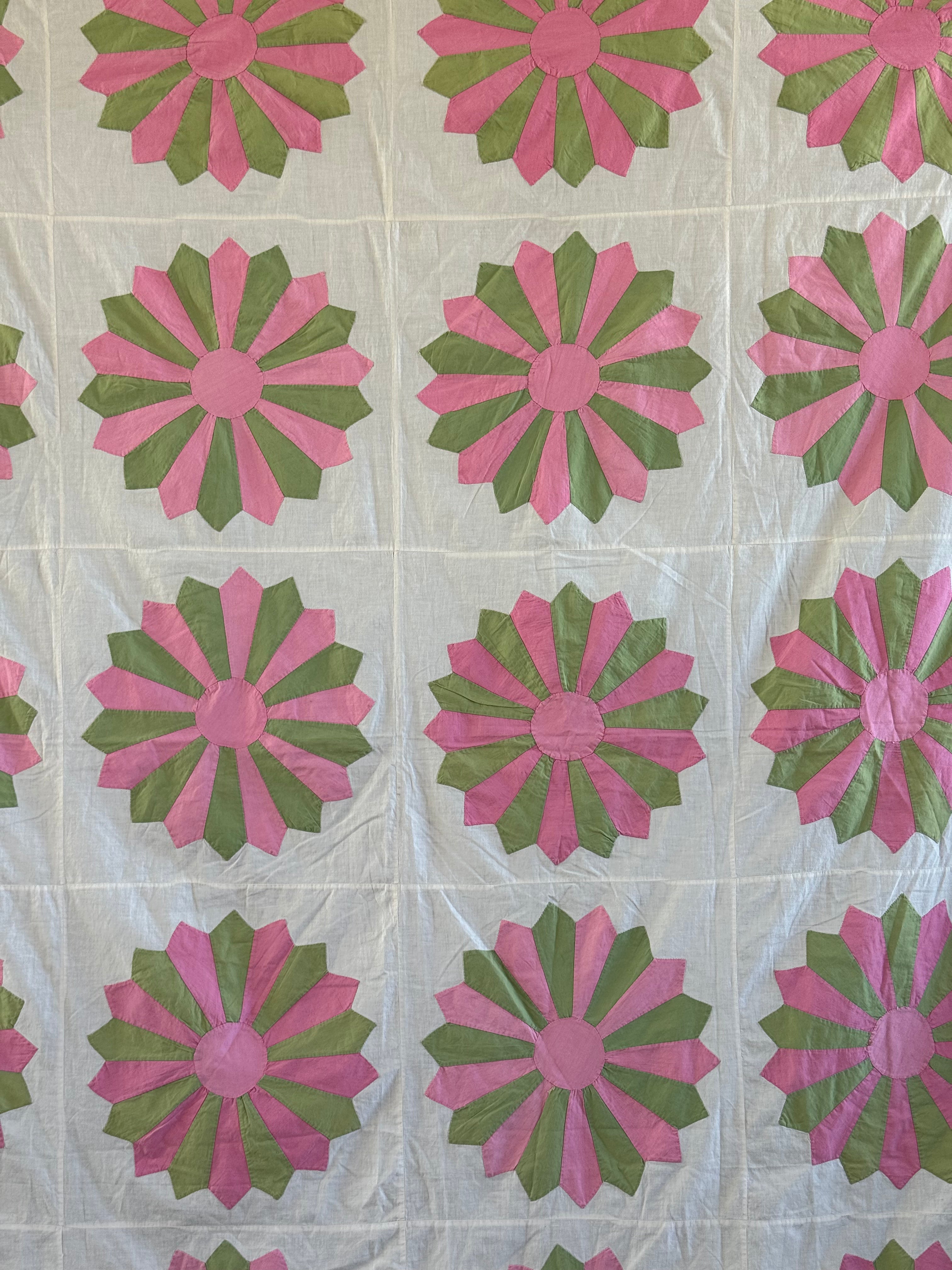 Vintage Pink and Green Dresden Plate Quilt Top
