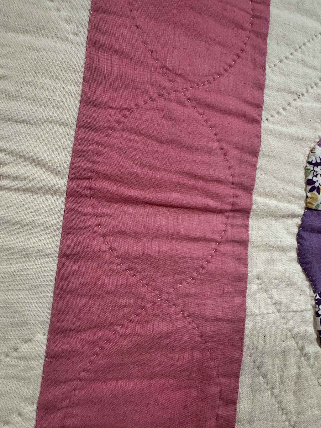 Vintage Quilt Dresden Plate