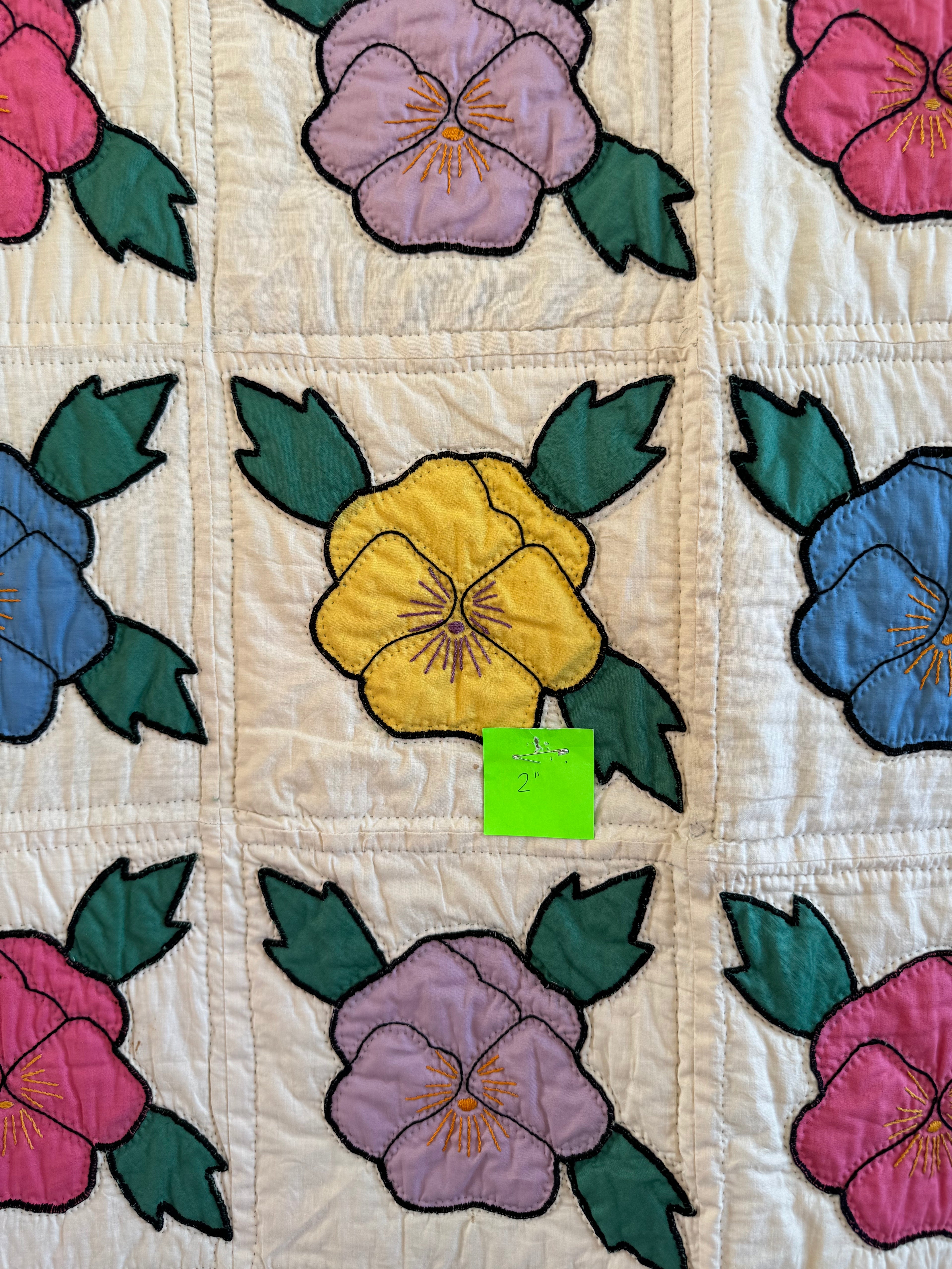 Vintage Pansy Bouquet Quilt