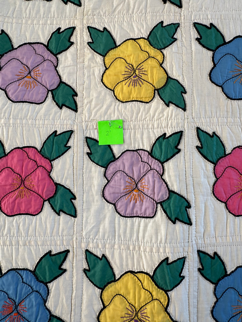 Vintage Pansy Bouquet Quilt