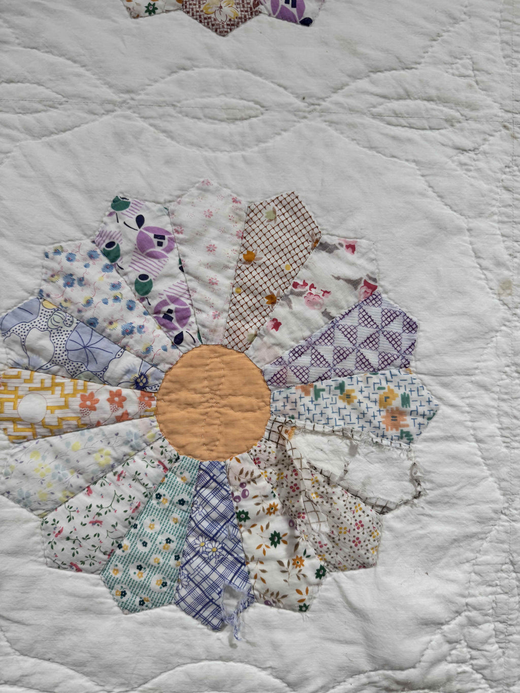 **SOLD Vintage Quilt Dresden Plate SOLD**