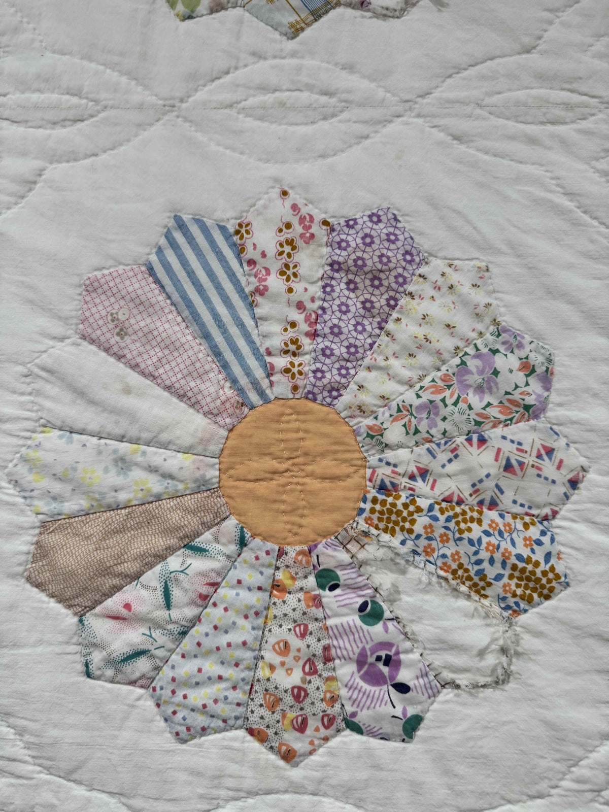 **SOLD Vintage Quilt Dresden Plate SOLD**