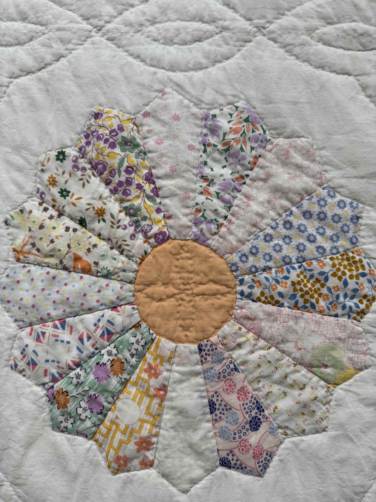 **SOLD Vintage Quilt Dresden Plate SOLD**