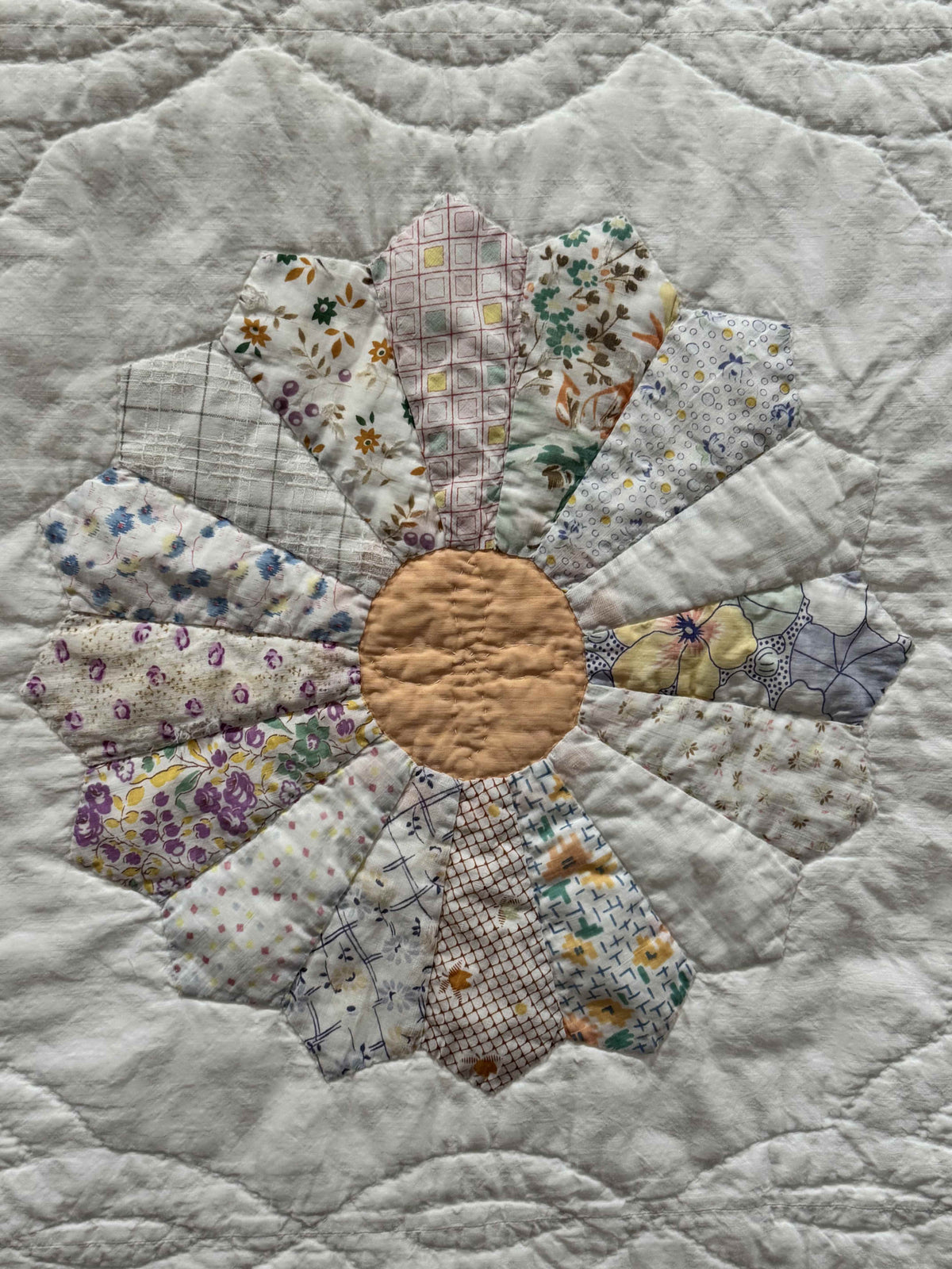 **SOLD Vintage Quilt Dresden Plate SOLD**