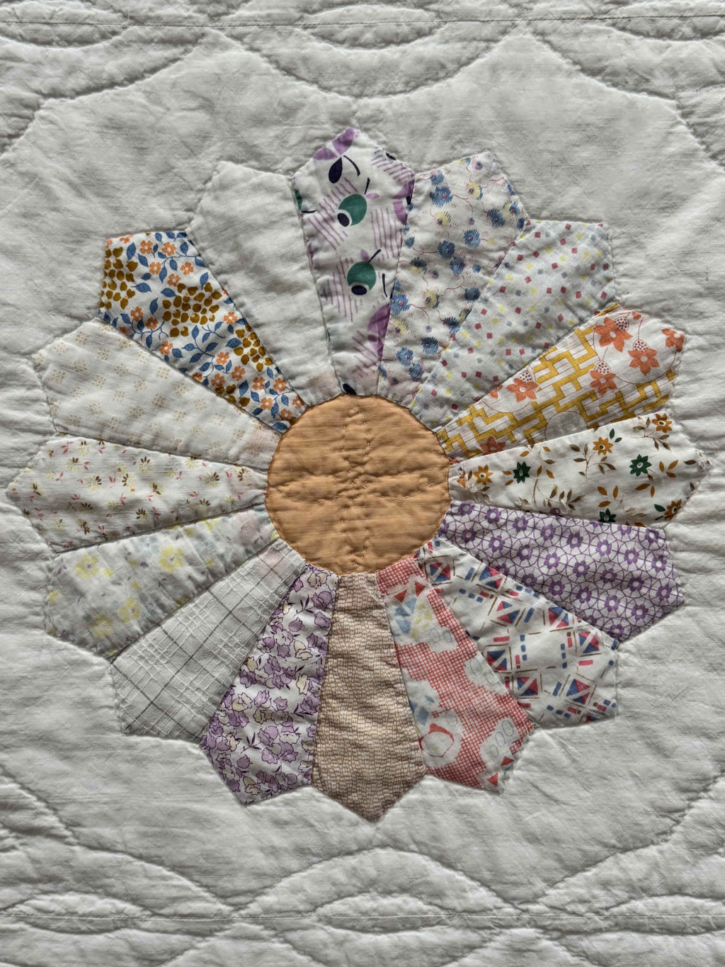 **SOLD Vintage Quilt Dresden Plate SOLD**