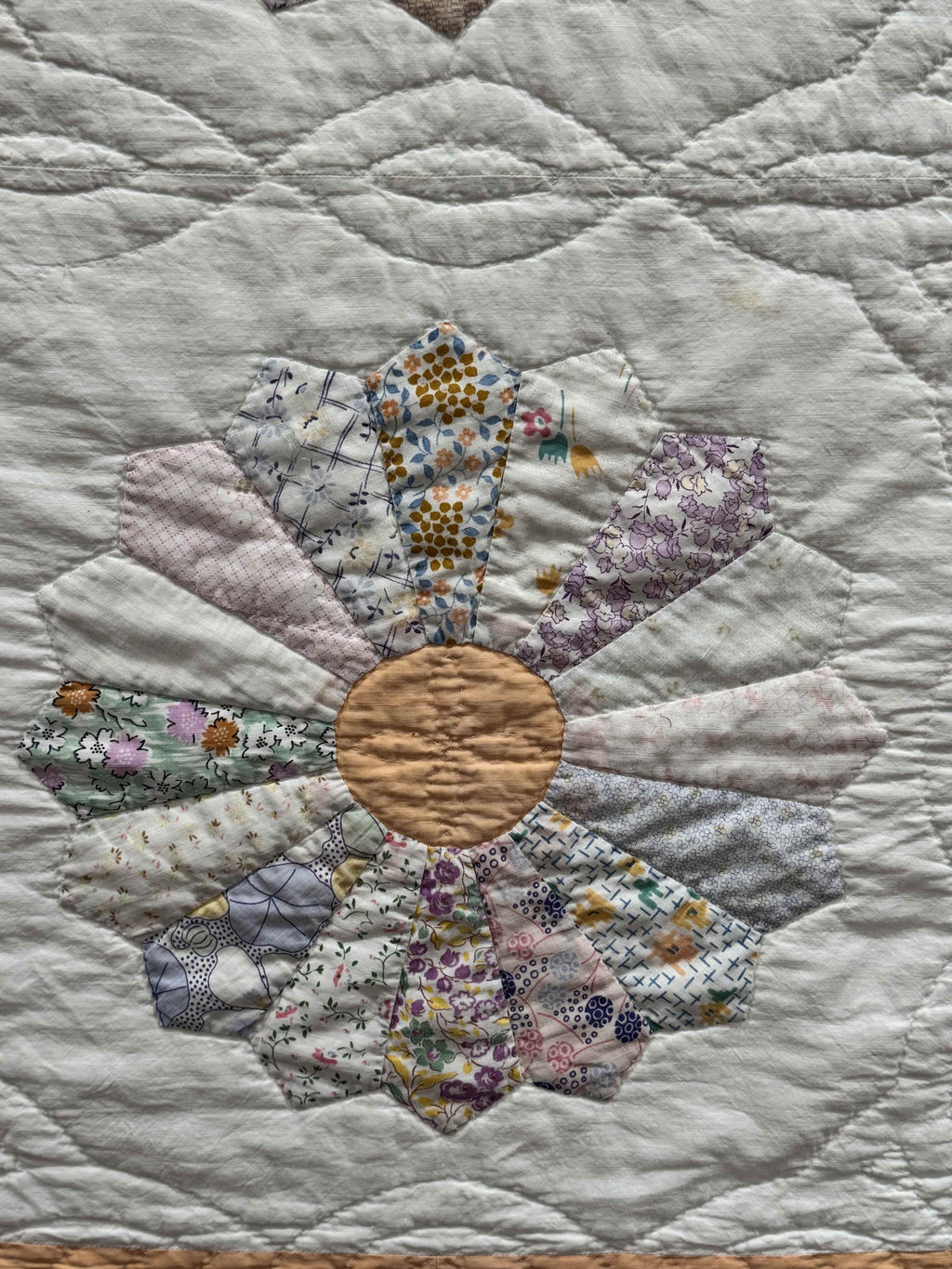 **SOLD Vintage Quilt Dresden Plate SOLD**
