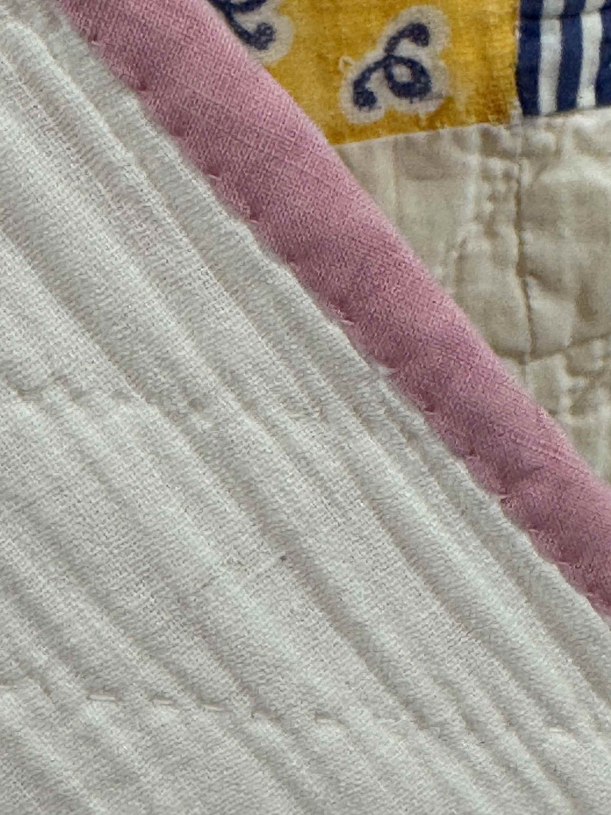 Vintage Quilt Bow Tie