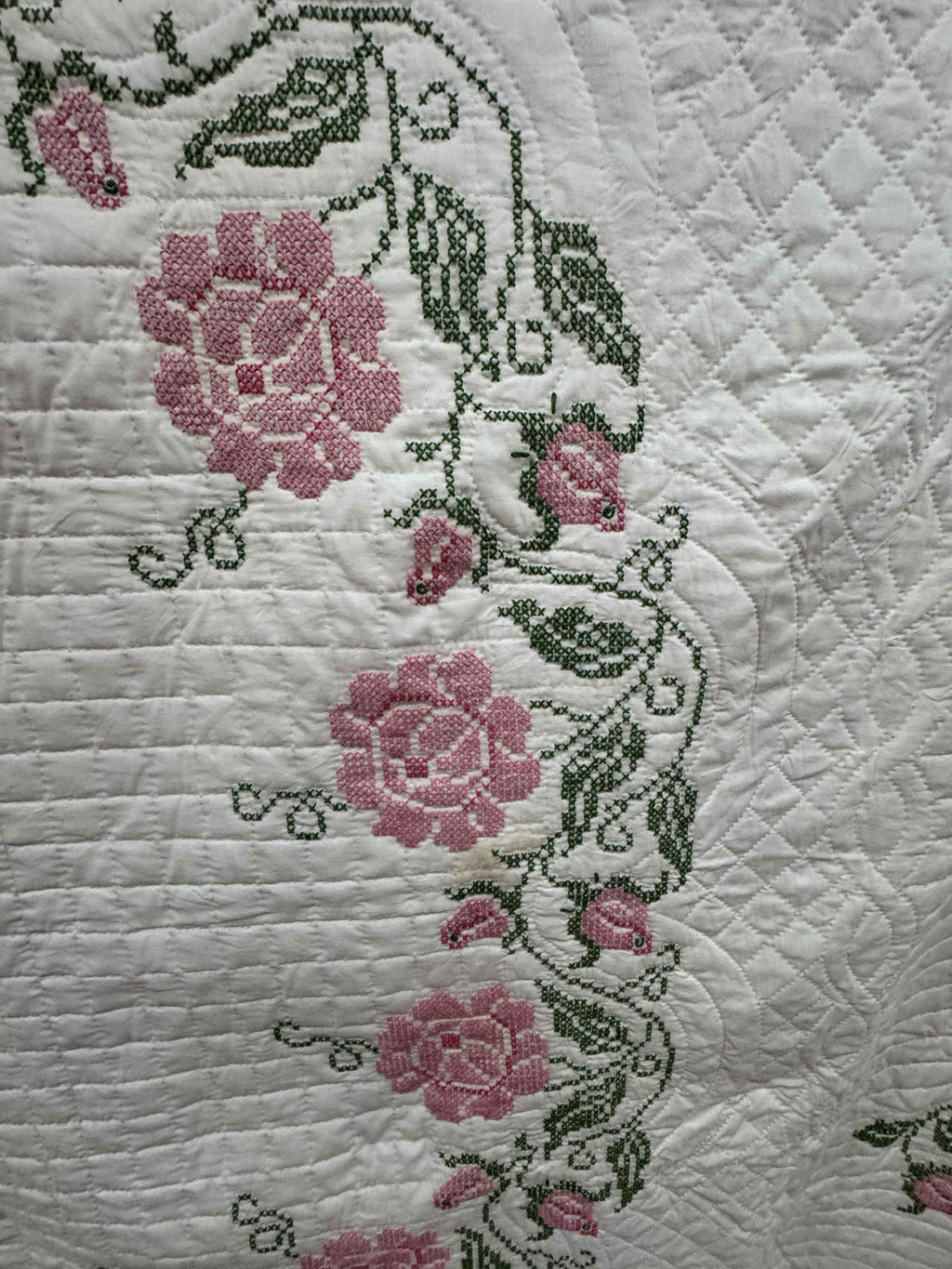 Vintage Quilt Windsor Rose Cross-Stitched Kit Quilt