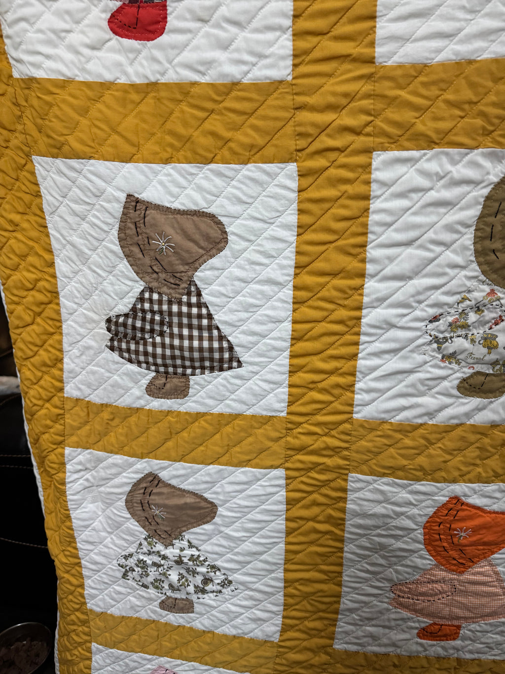 Golden Sunbonnet Sue Quilt **SOLD**