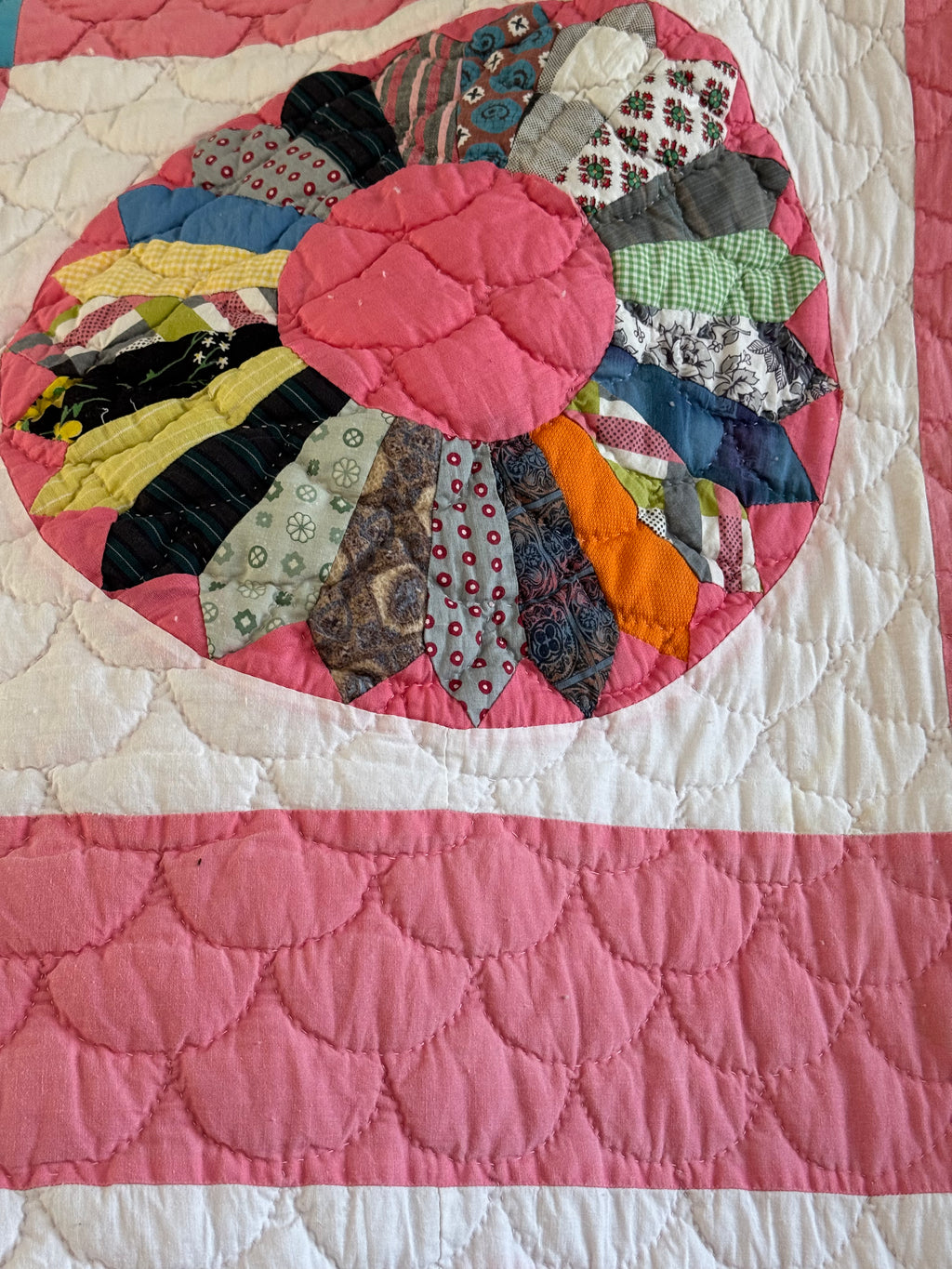 Abbie Cooper's Vintage Dresden Plate Quilt - Dated