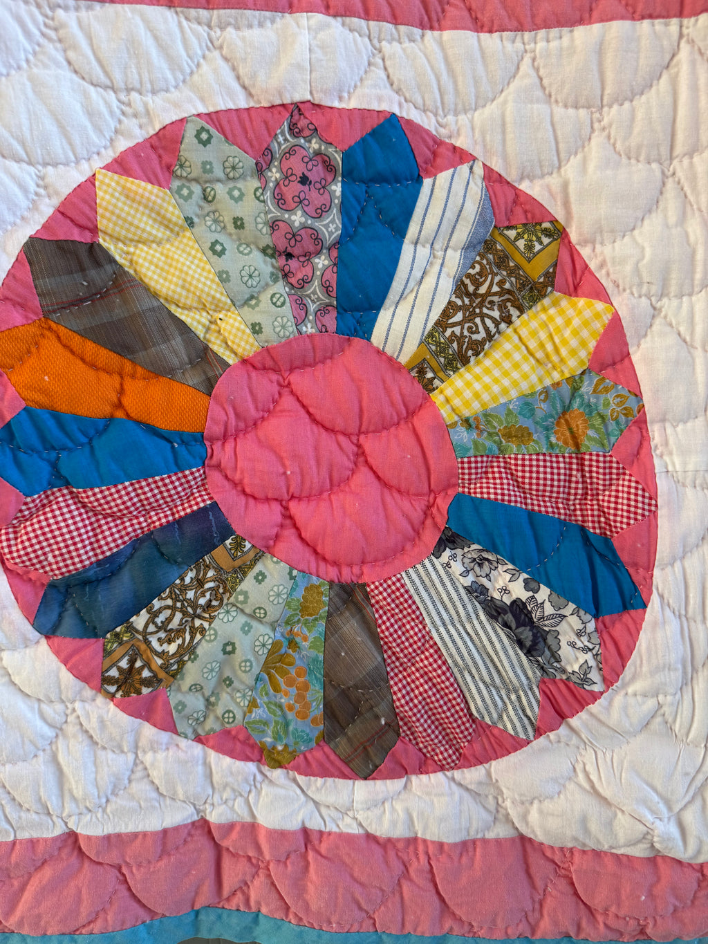 Abbie Cooper's Vintage Dresden Plate Quilt - Dated