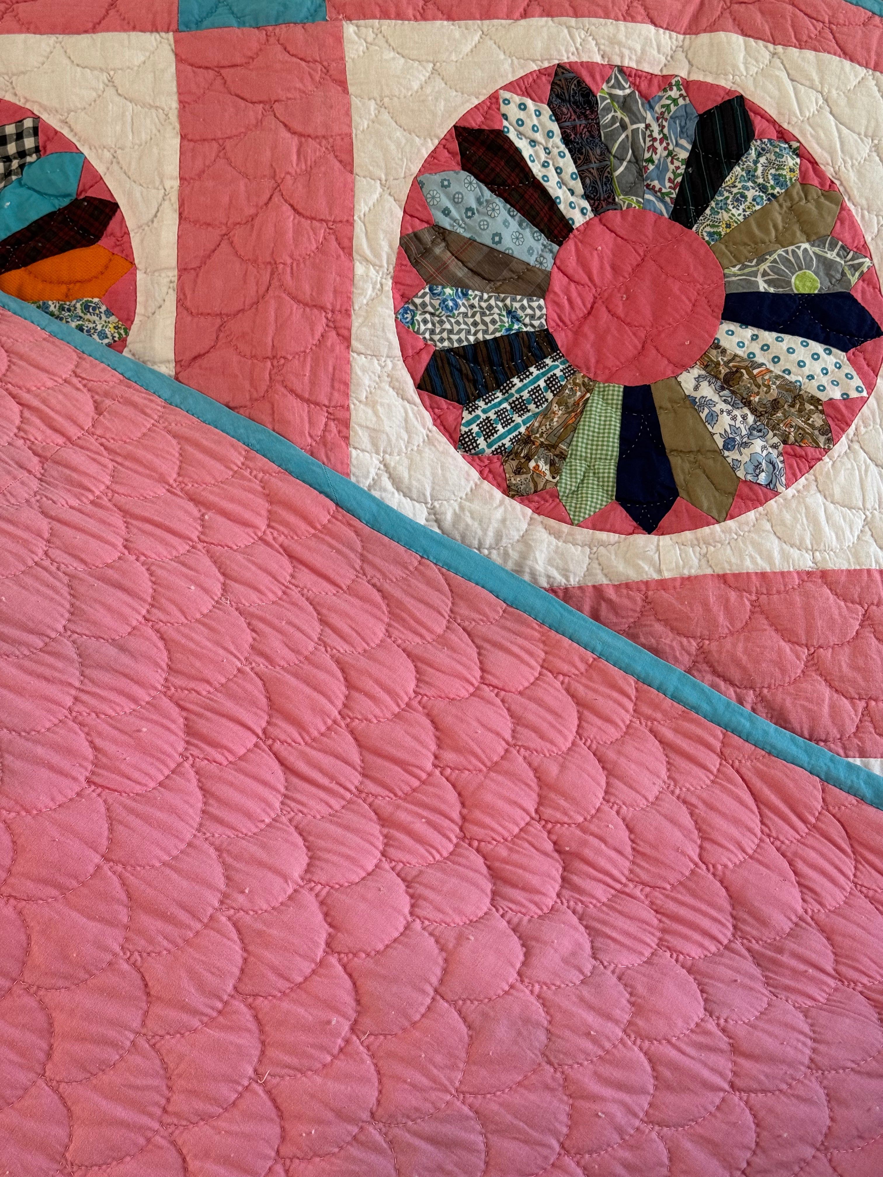 Abbie Cooper's Vintage Dresden Plate Quilt - Dated