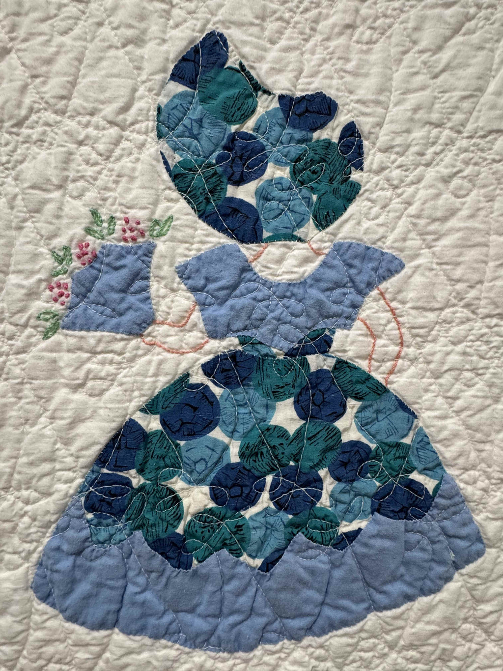 **SOLD Vintage Quilt Sunbonnet Sue with Nosegay SOLD**