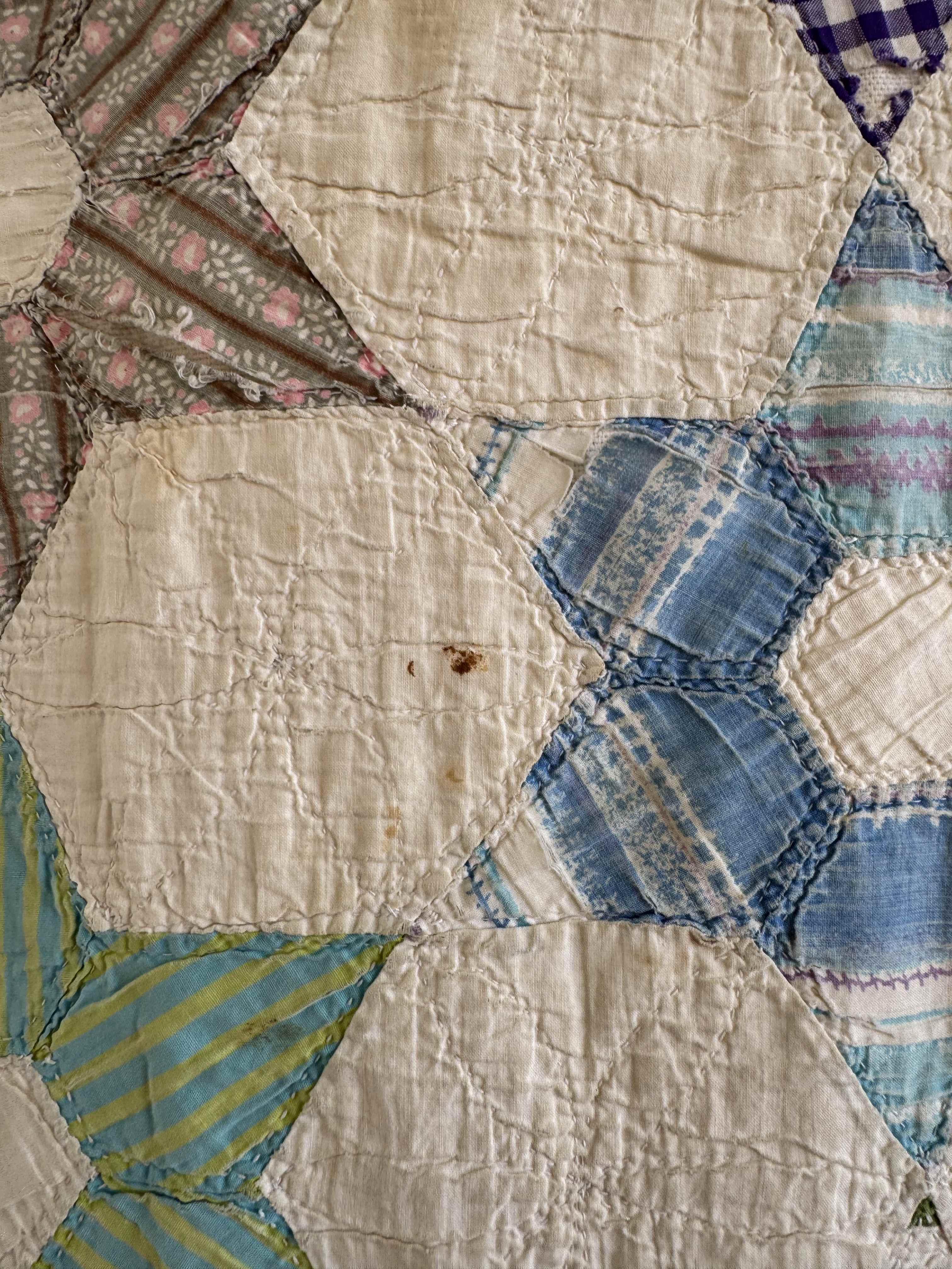Vintage Quilt Hexagonal Star
