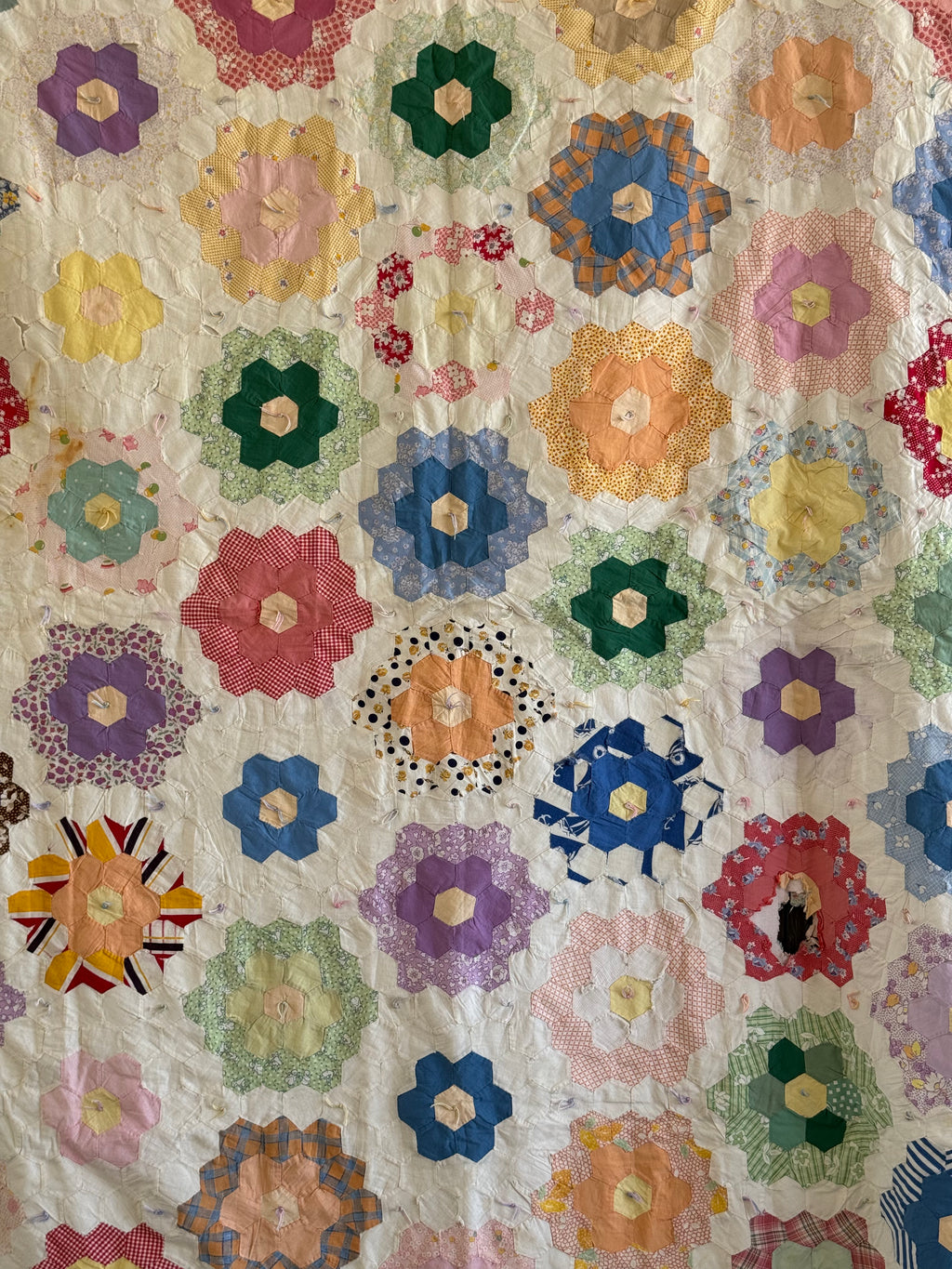 **SOLD** CUTTER - Vintage Grandma's Flower Garden Tied Quilt  **SOLD**