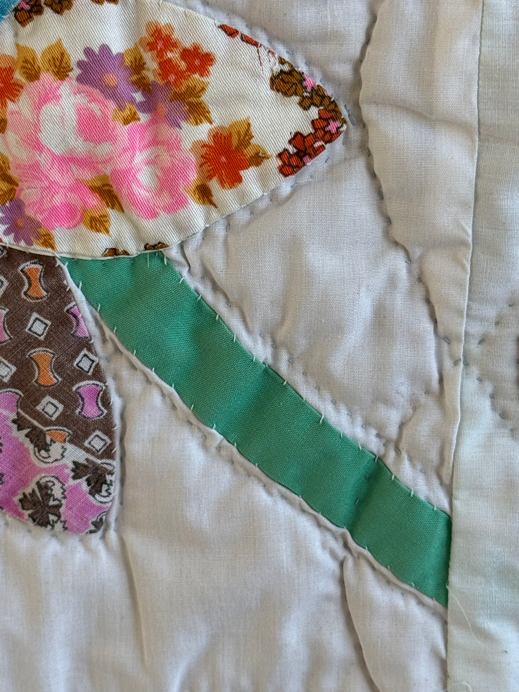 Vintage Feed Sack Daisy on a Stem