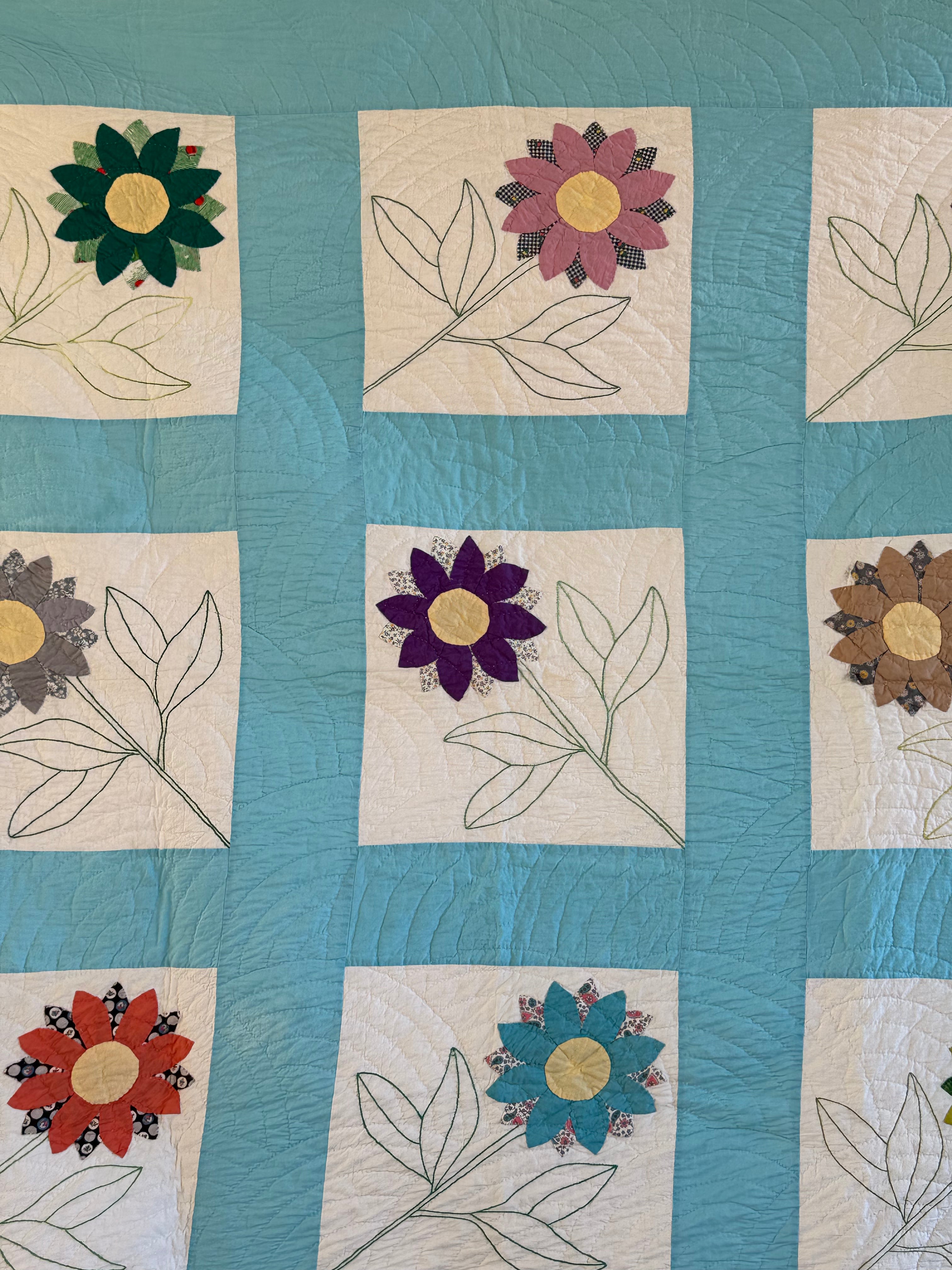 Vintage Quilt Appliqued Daisy