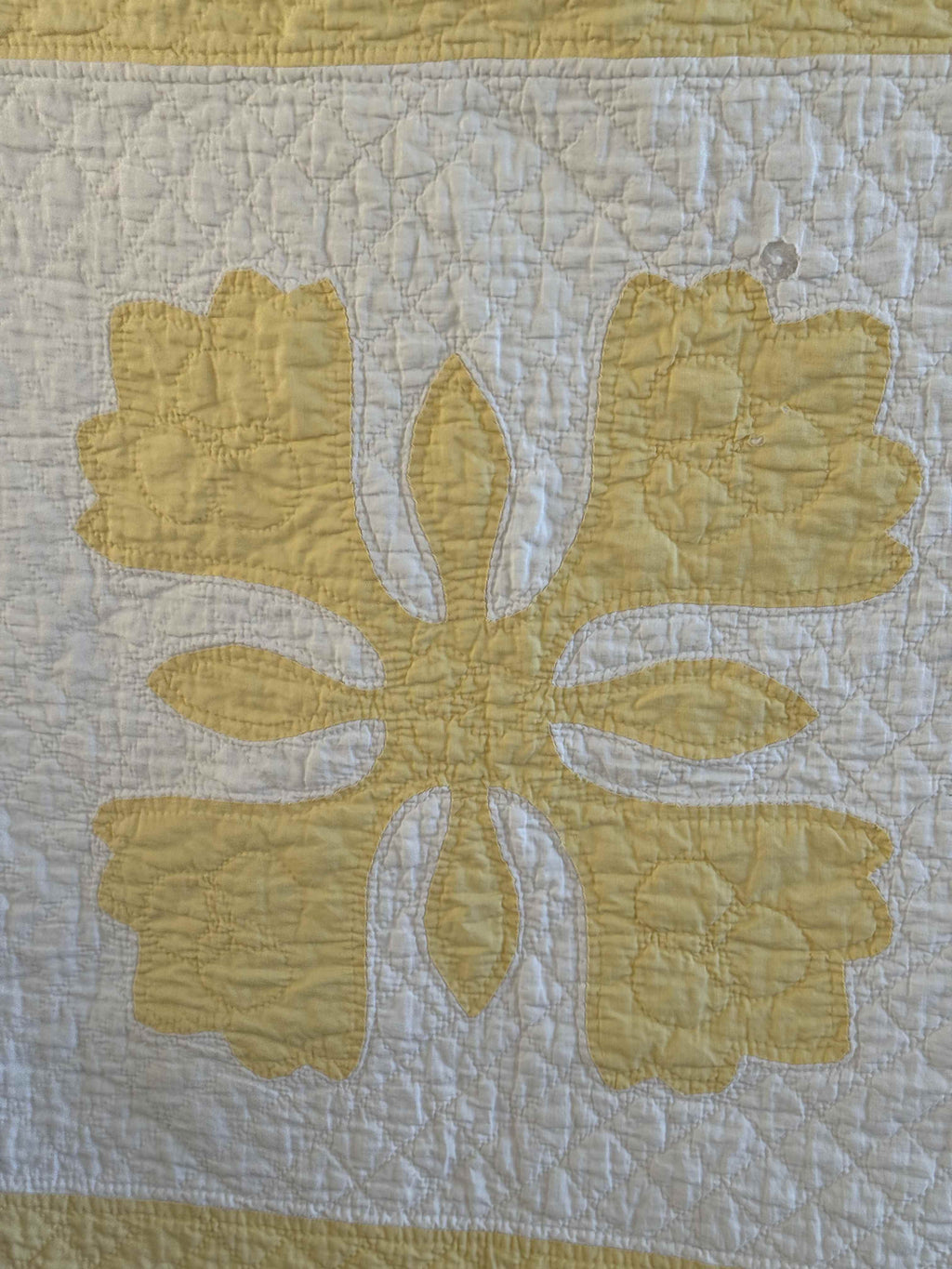 Vintage Quilt Hero's Crown Style Reverse Appliqué