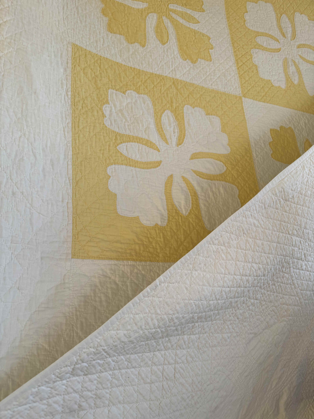 Vintage Quilt Hero's Crown Style Reverse Appliqué