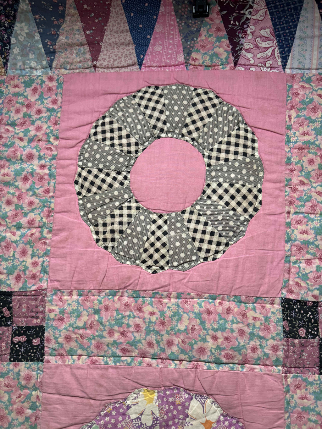 Vintage Quilt Mixed Era Dresden Plate