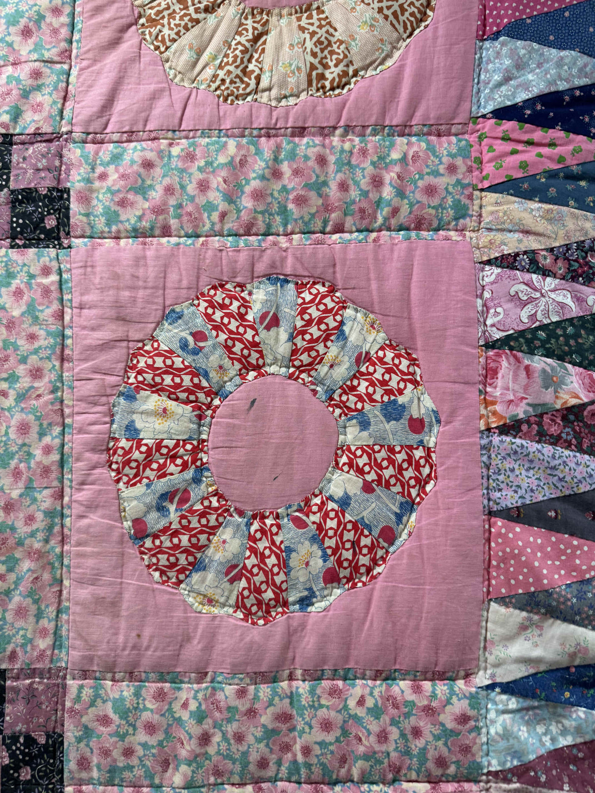 Vintage Quilt Mixed Era Dresden Plate
