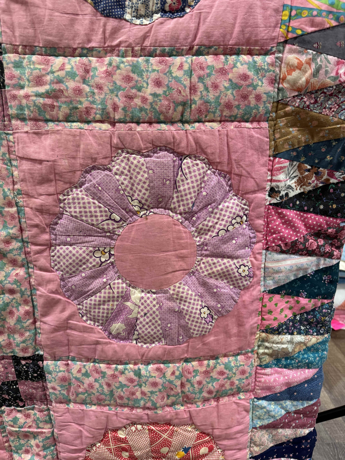 Vintage Quilt Mixed Era Dresden Plate