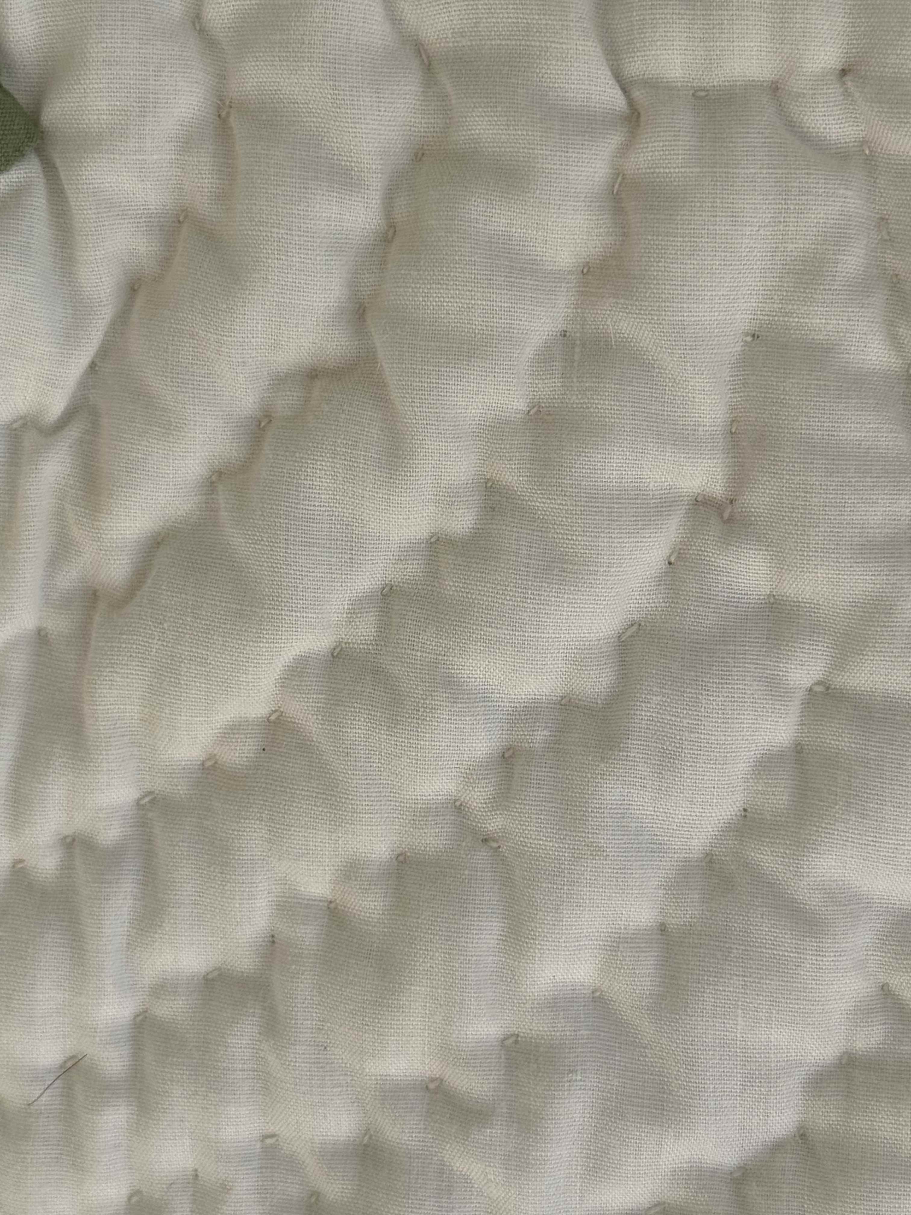 Vintage Quilt Hawaiian-Inspired Hibiscus Appliqué