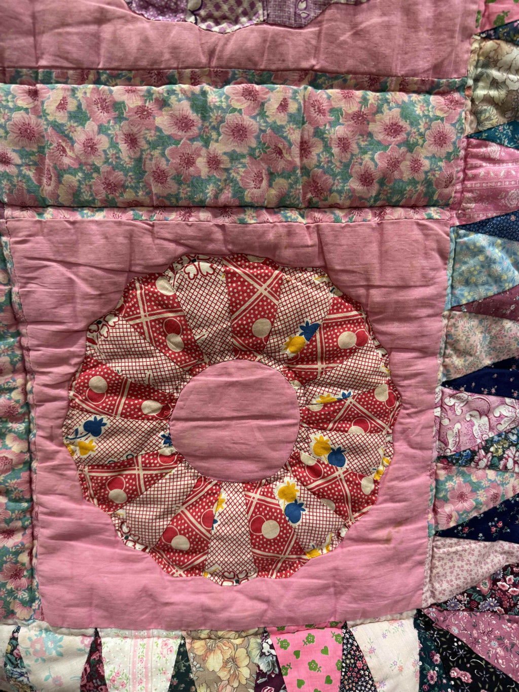 Vintage Quilt Mixed Era Dresden Plate