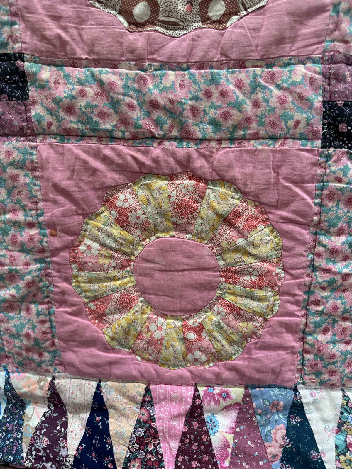 Vintage Quilt Mixed Era Dresden Plate