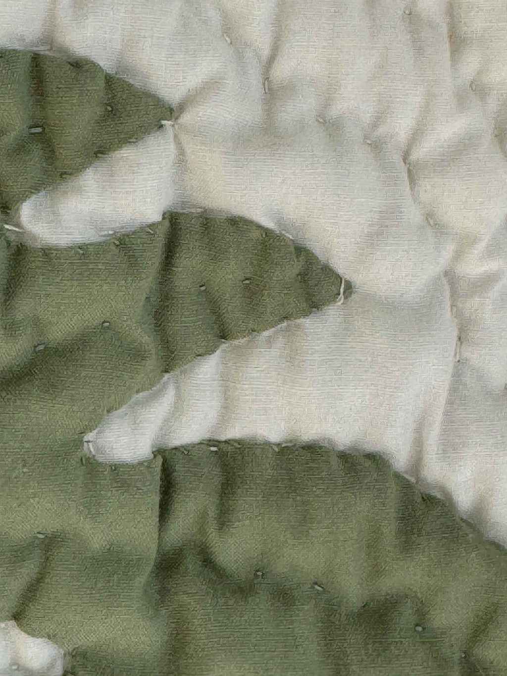 Vintage Quilt Hawaiian-Inspired Hibiscus Appliqué