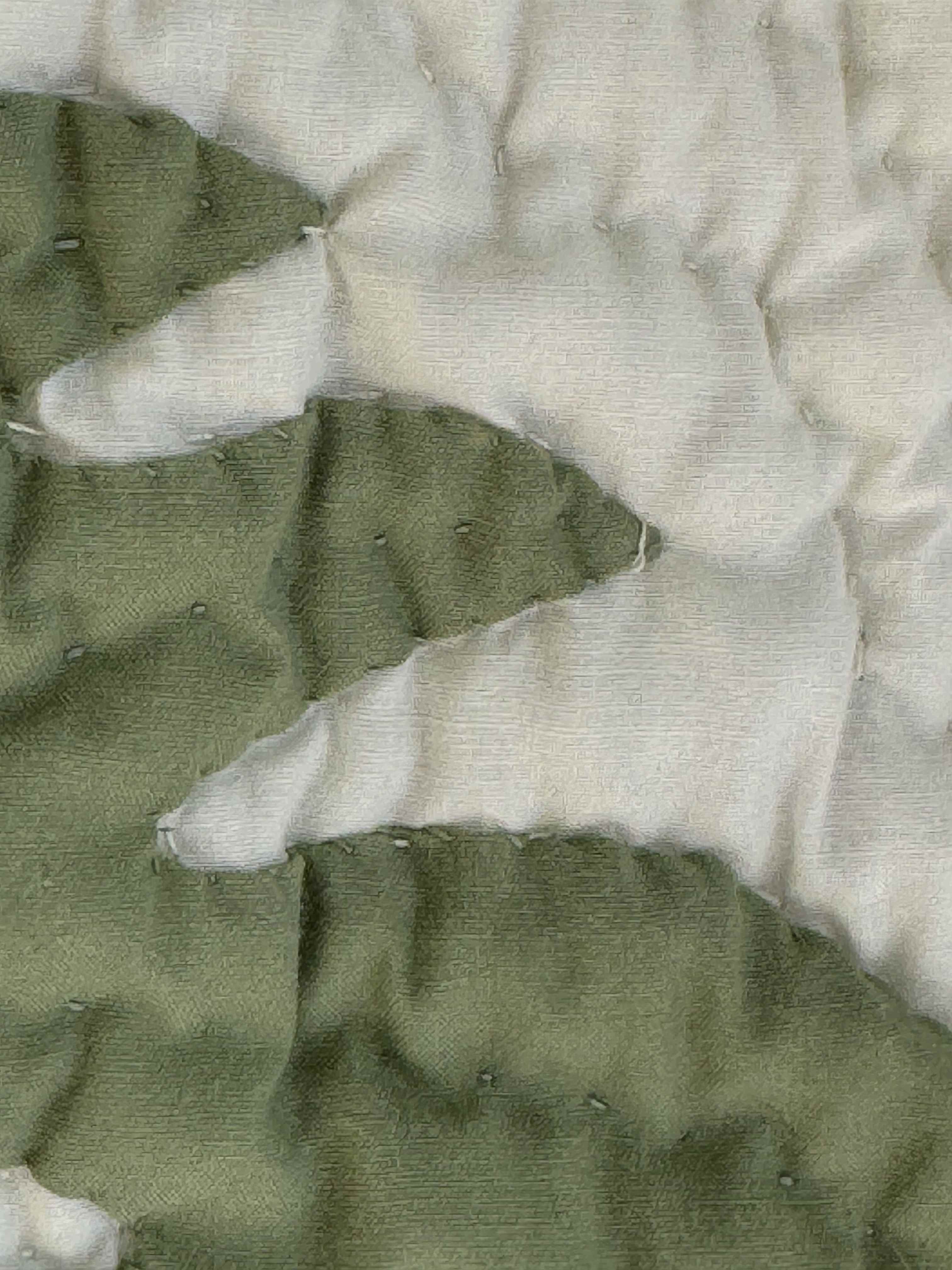 Vintage Quilt Hawaiian-Inspired Hibiscus Appliqué