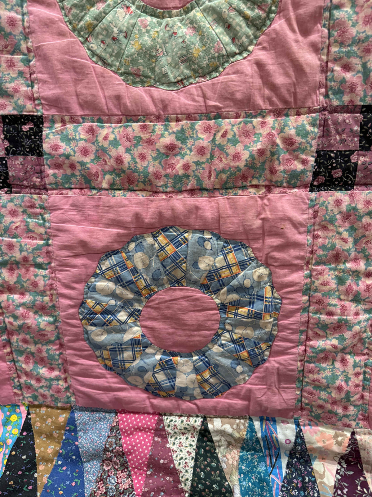 Vintage Quilt Mixed Era Dresden Plate