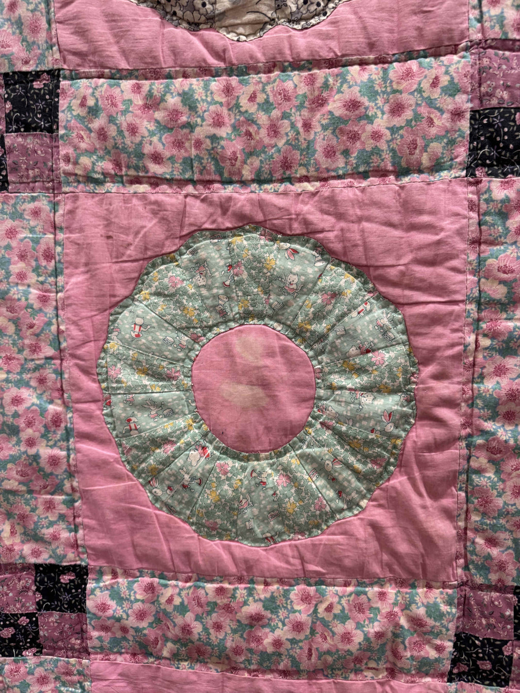 Vintage Quilt Mixed Era Dresden Plate
