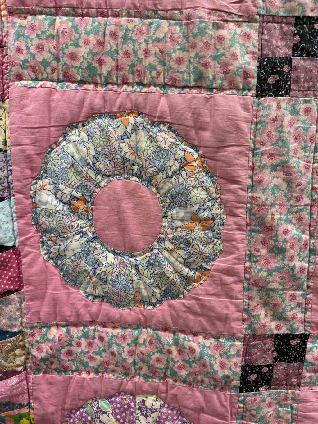 Vintage Quilt Mixed Era Dresden Plate