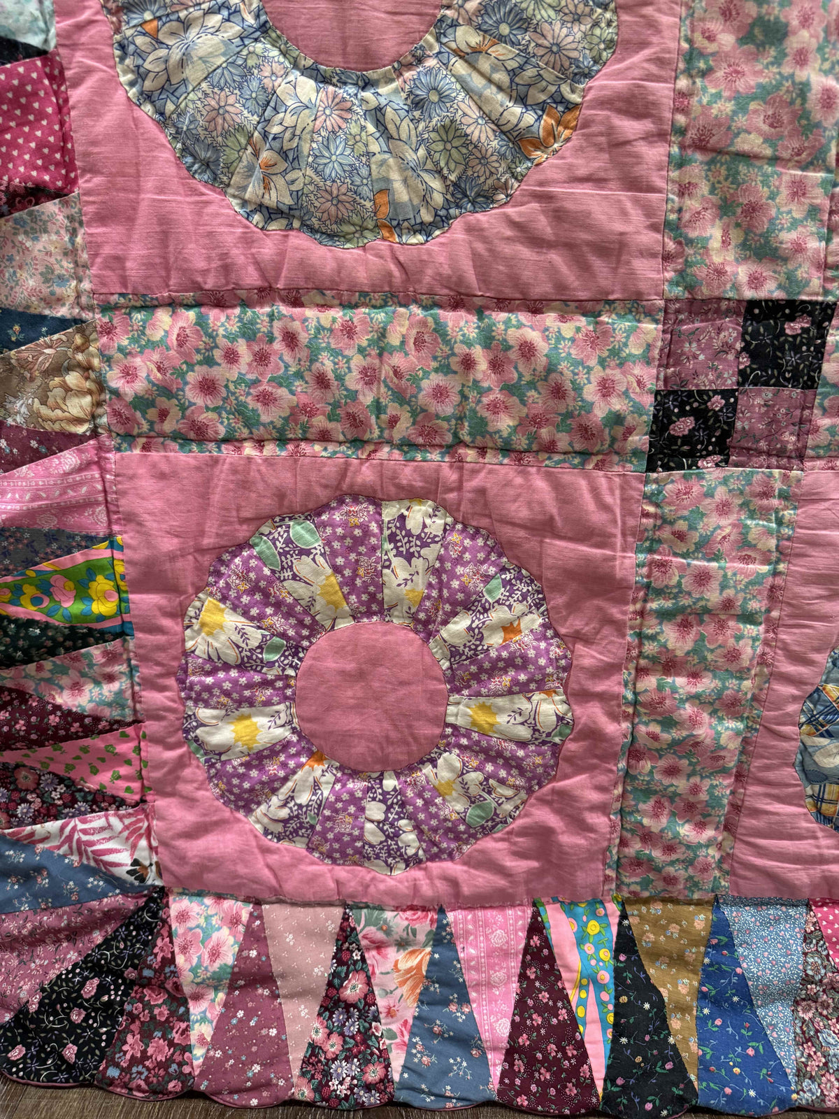 Vintage Quilt Mixed Era Dresden Plate