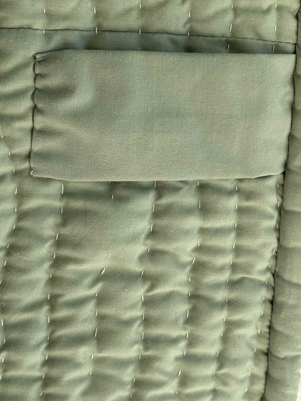 Vintage Quilt Hawaiian-Inspired Hibiscus Appliqué