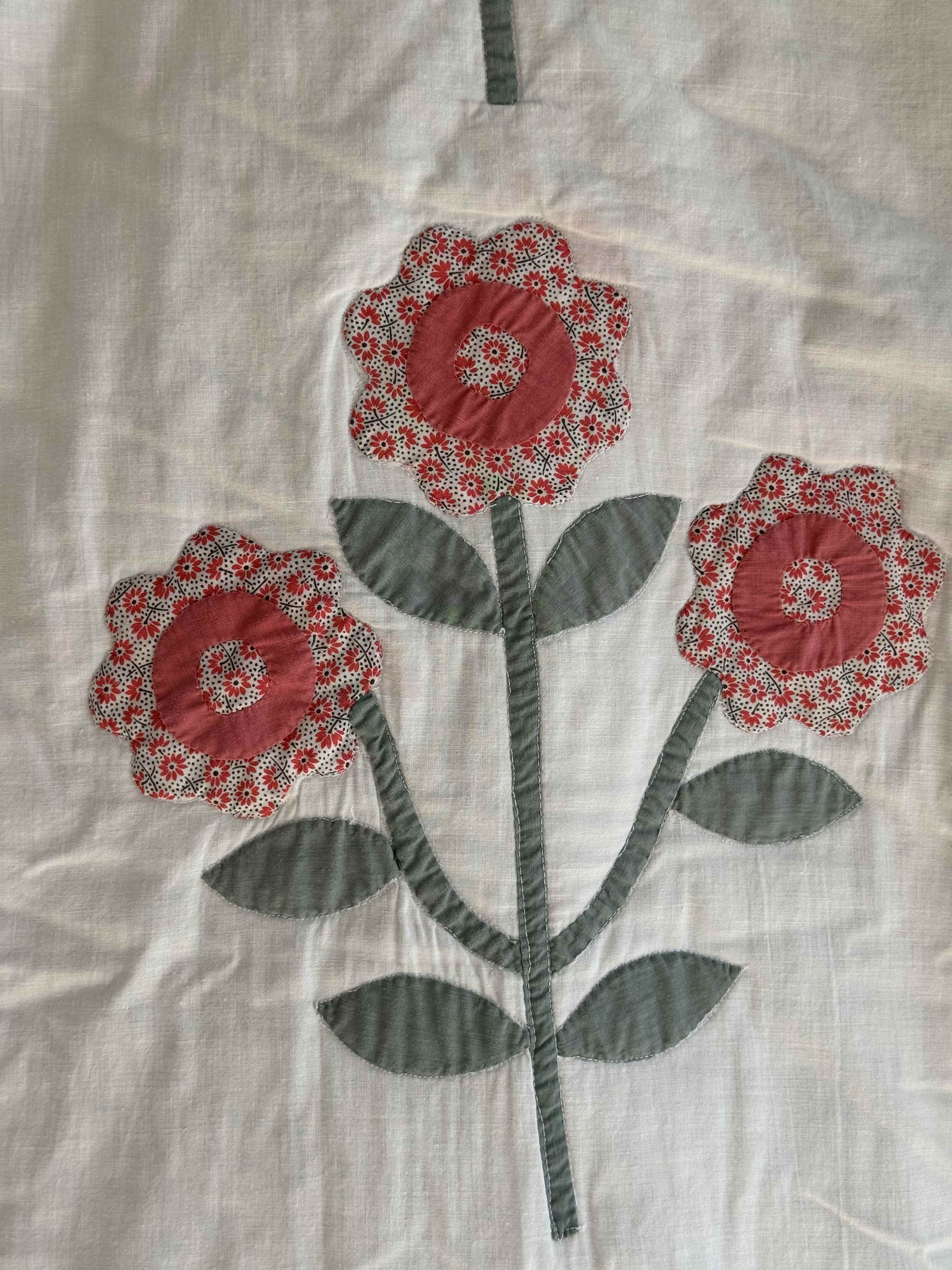 Vintage Quilt Triple Floral Applique